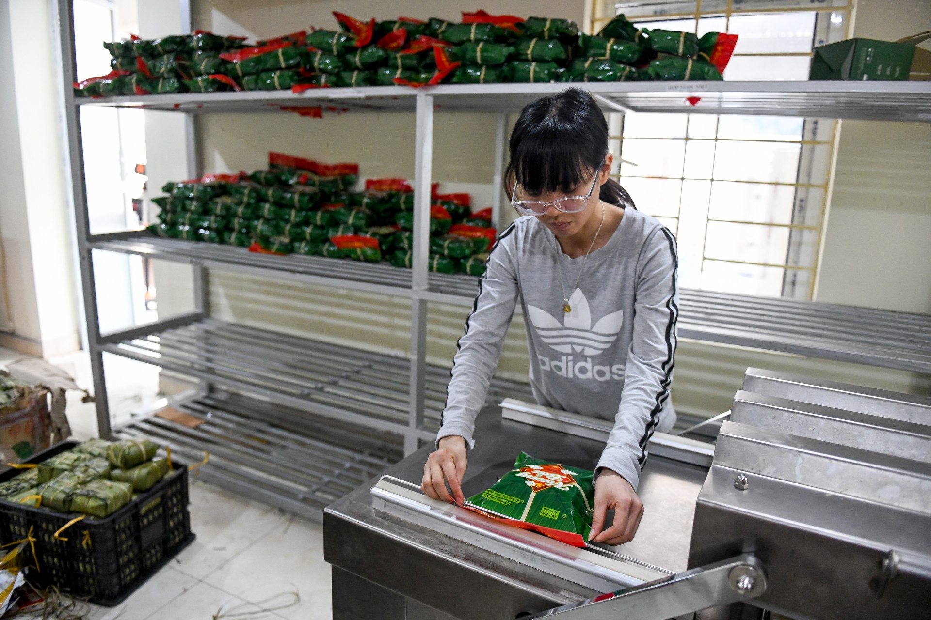 goi banh chung ngay tet anh 30