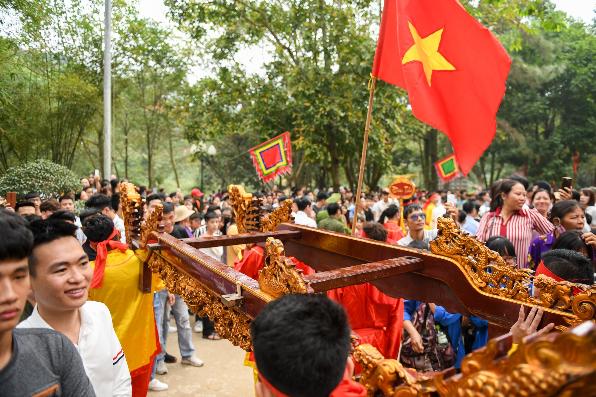 Tuong ba hoi Giong Soc Son duoc cong an bao ve anh 6