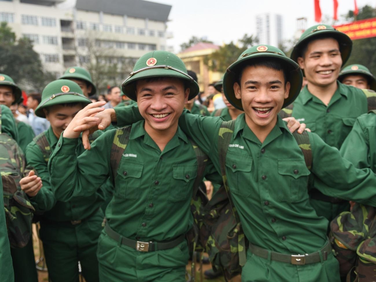 Nhung cung bac cam xuc ngay tan binh thu do len duong nhap ngu hinh anh