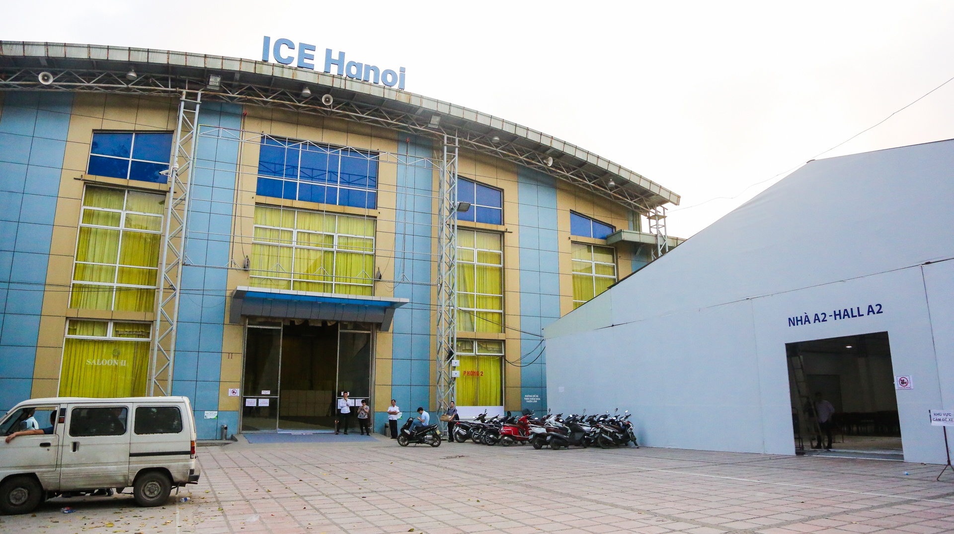 trung tam bao chi hoi nghi My - Trieu anh 12