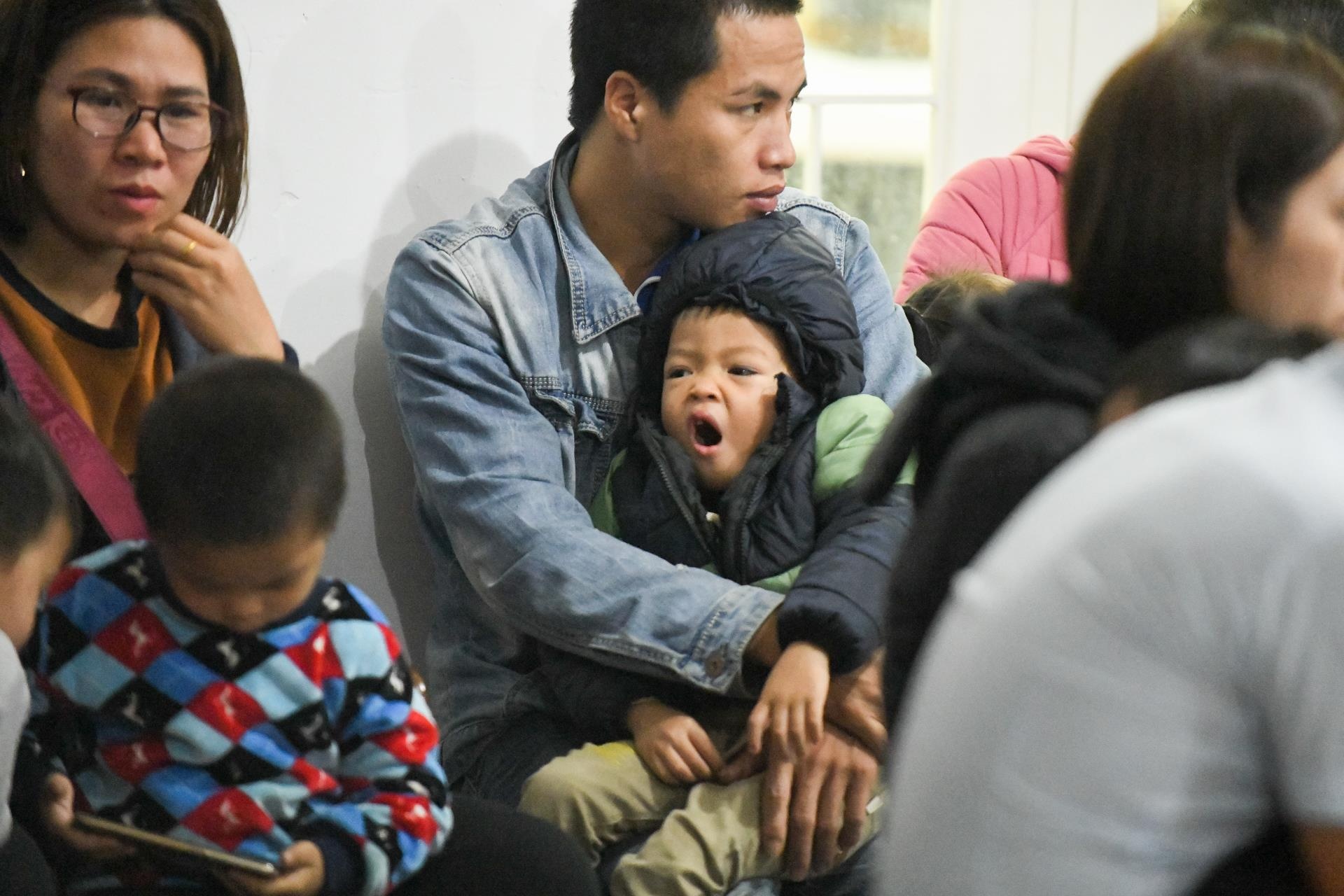 dua con di kham san lon anh 13