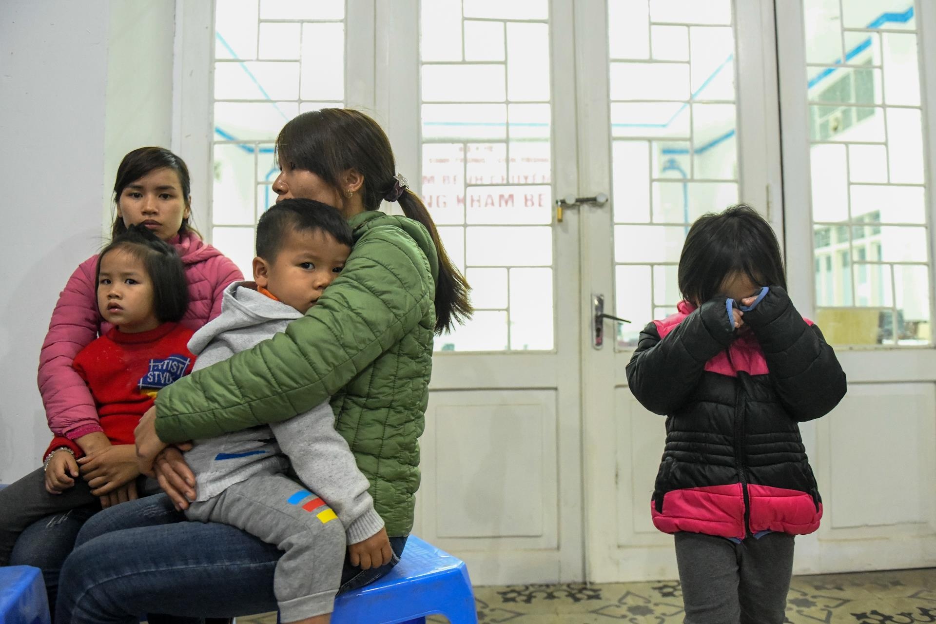 dua con di kham san lon anh 19