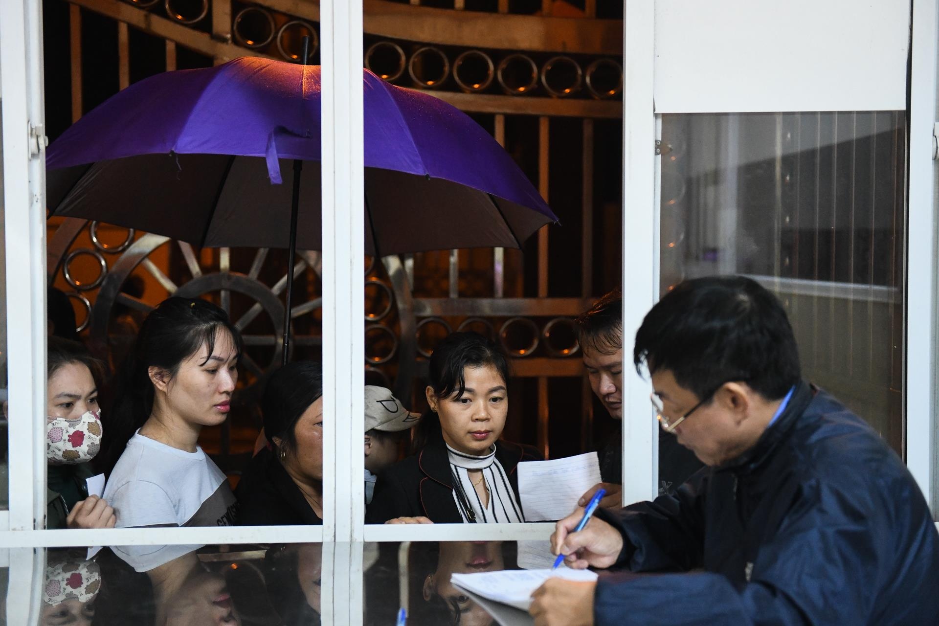 dua con di kham san lon anh 3