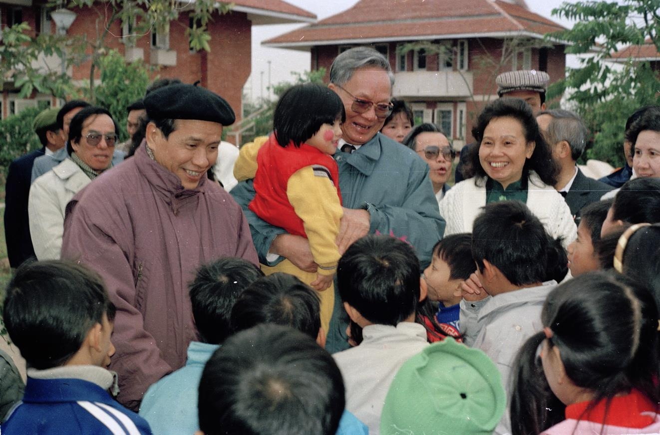 nhung buc anh ve nguyen Chu tich nuoc Le Duc Anh anh 2