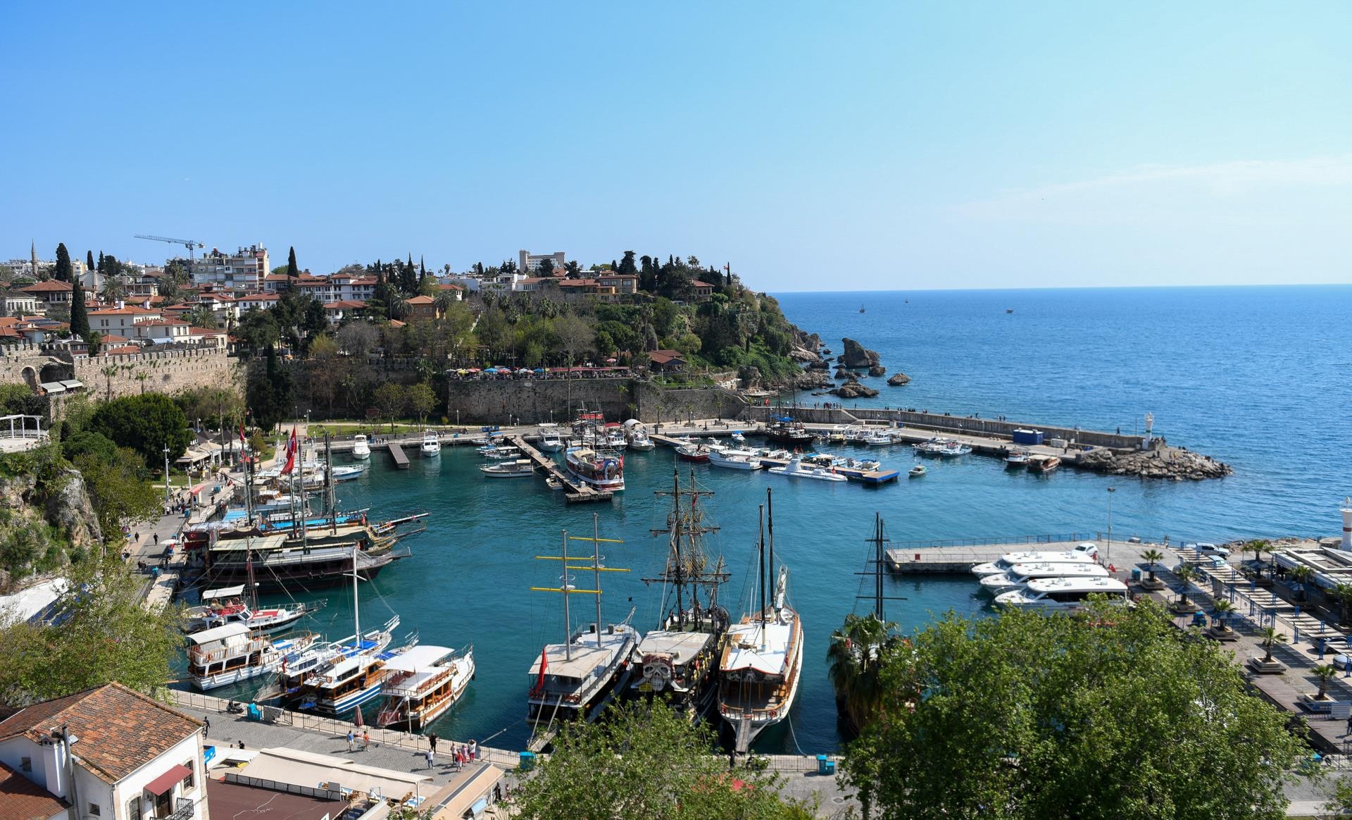 Tho Nhi Ky,  Amazing Tour anh 1