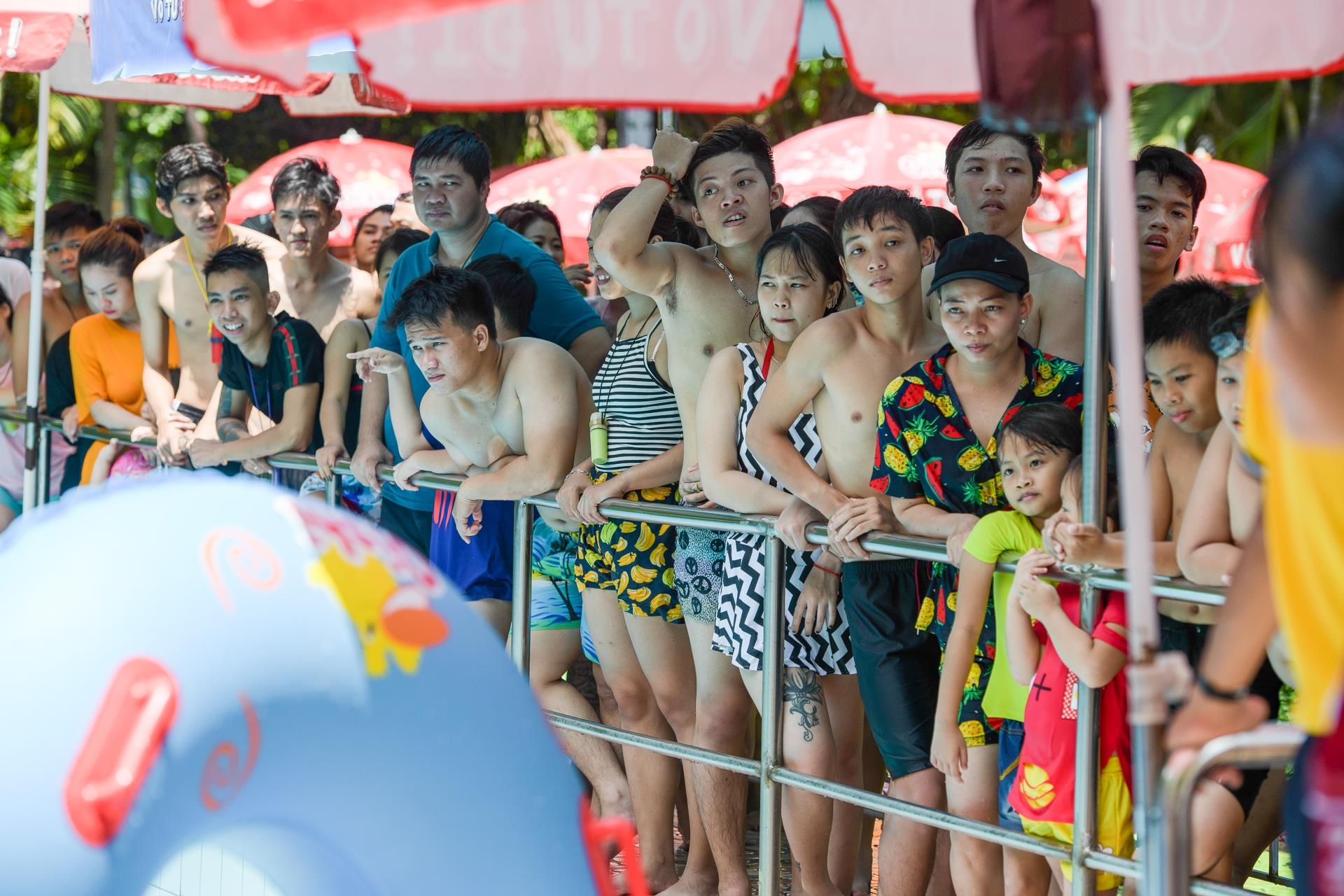 cong vien Dam Sen dong nghet khach ngay le 30/4 anh 10