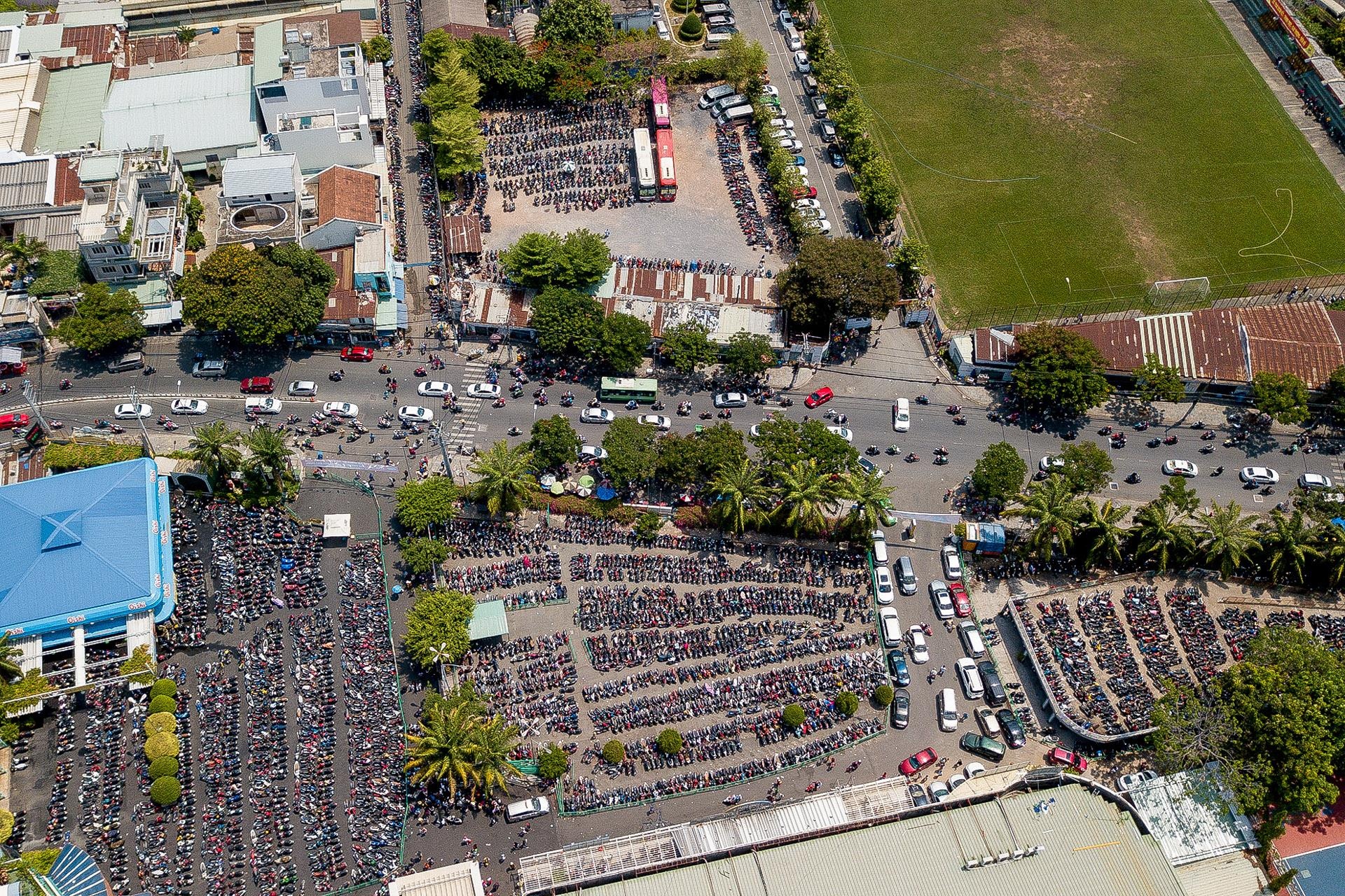 cong vien Dam Sen dong nghet khach ngay le 30/4 anh 3