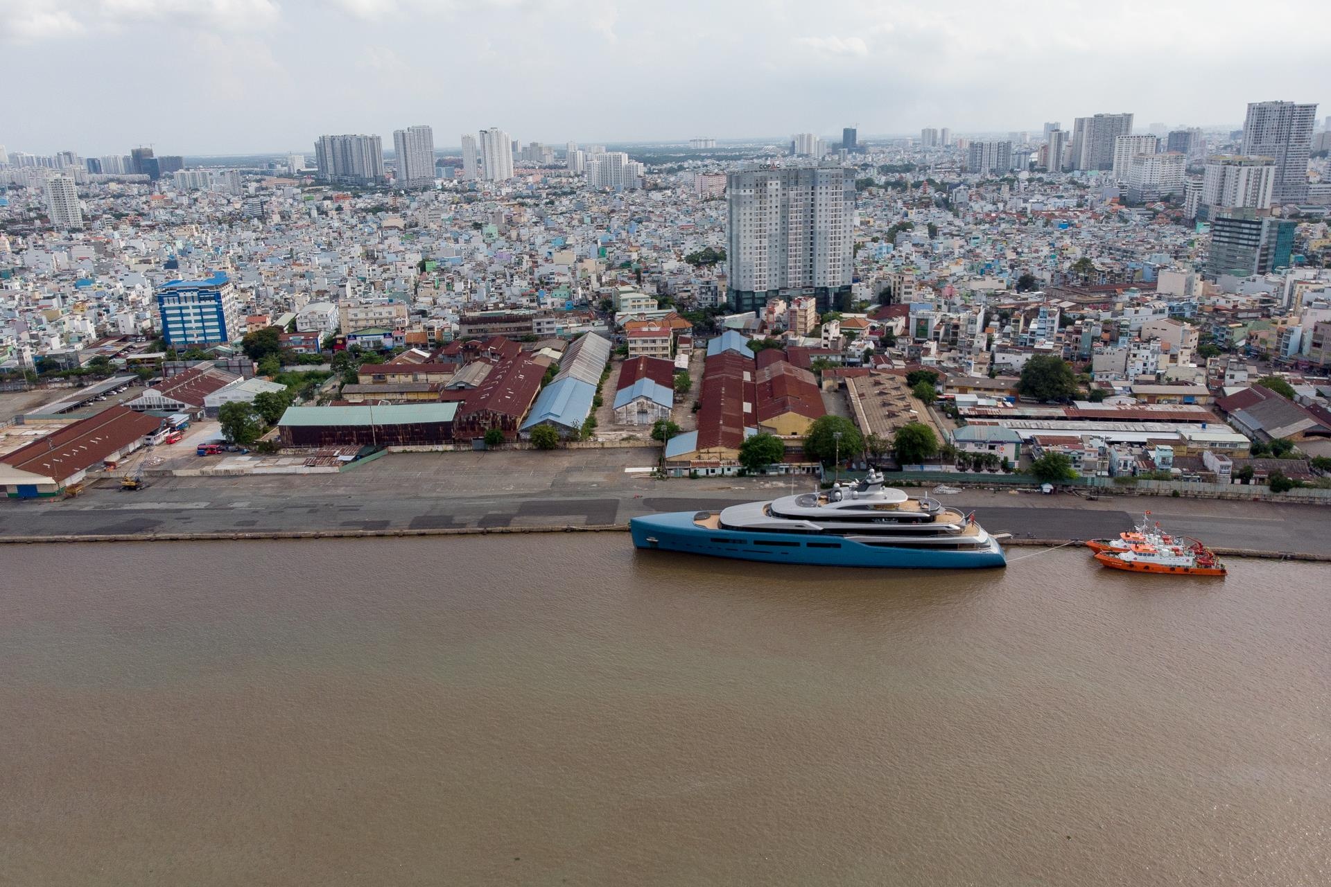 Can canh du thuyen trieu do cua ty phu Anh dau tren song Sai Gon anh 2