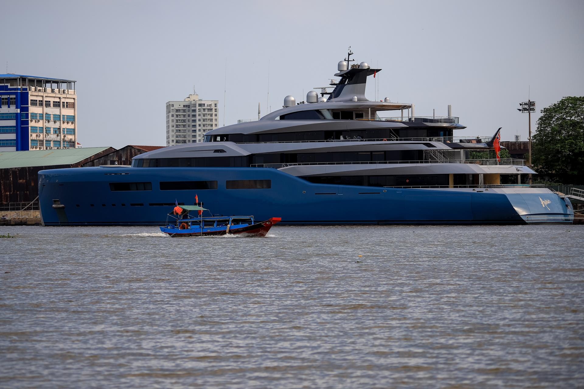 Can canh du thuyen trieu do cua ty phu Anh dau tren song Sai Gon anh 5