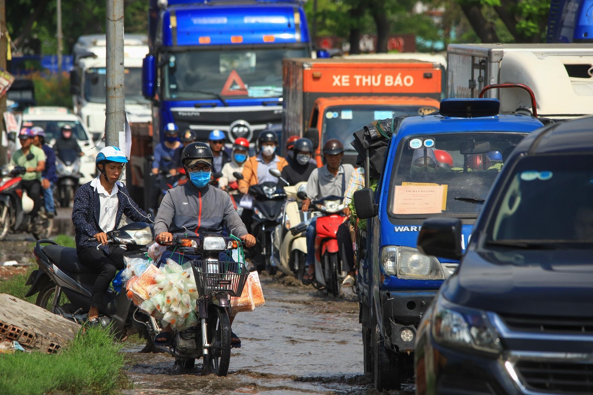 chung cu xay la liet duong Huynh Tan Phat anh 13