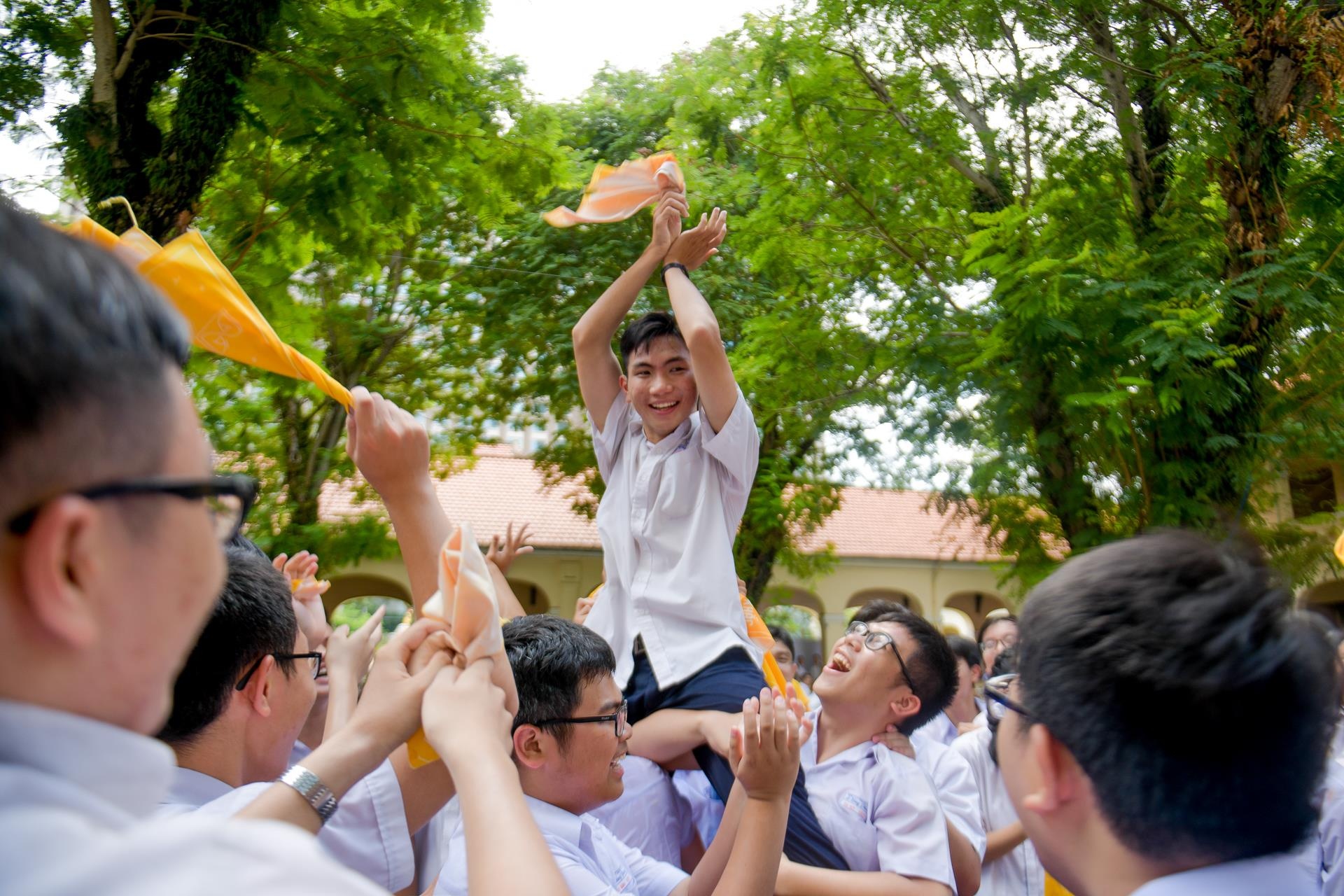 Be giang Chuyen Le Hong Phong anh 6