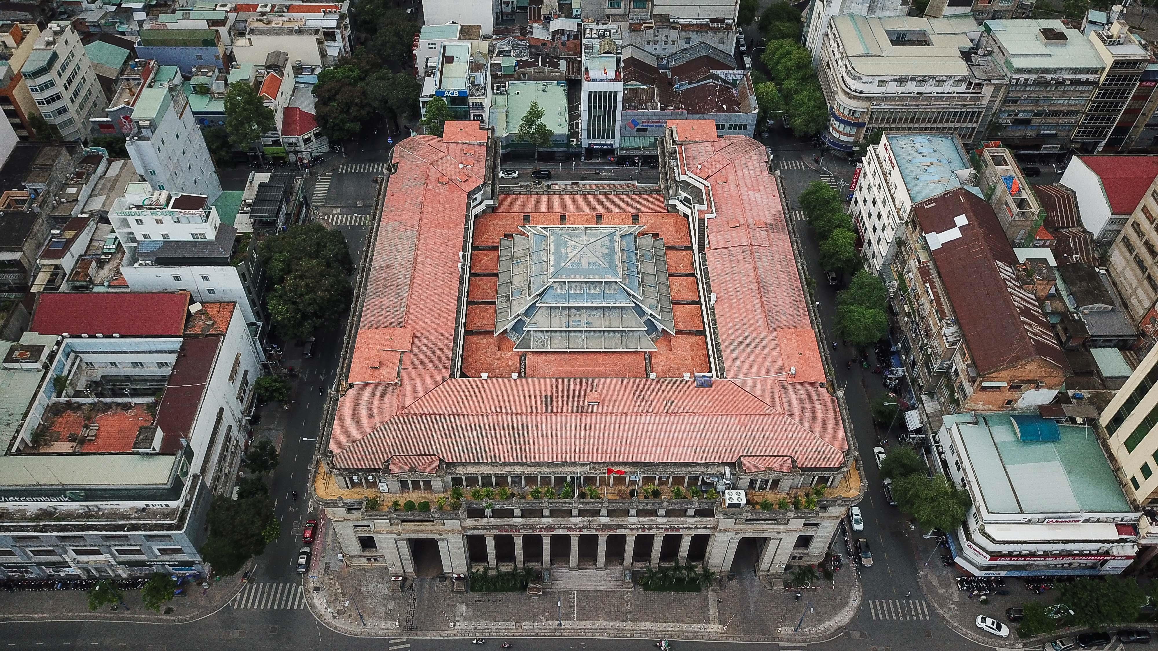 Co mot khu pho Wall giua long Sai Gon anh 9