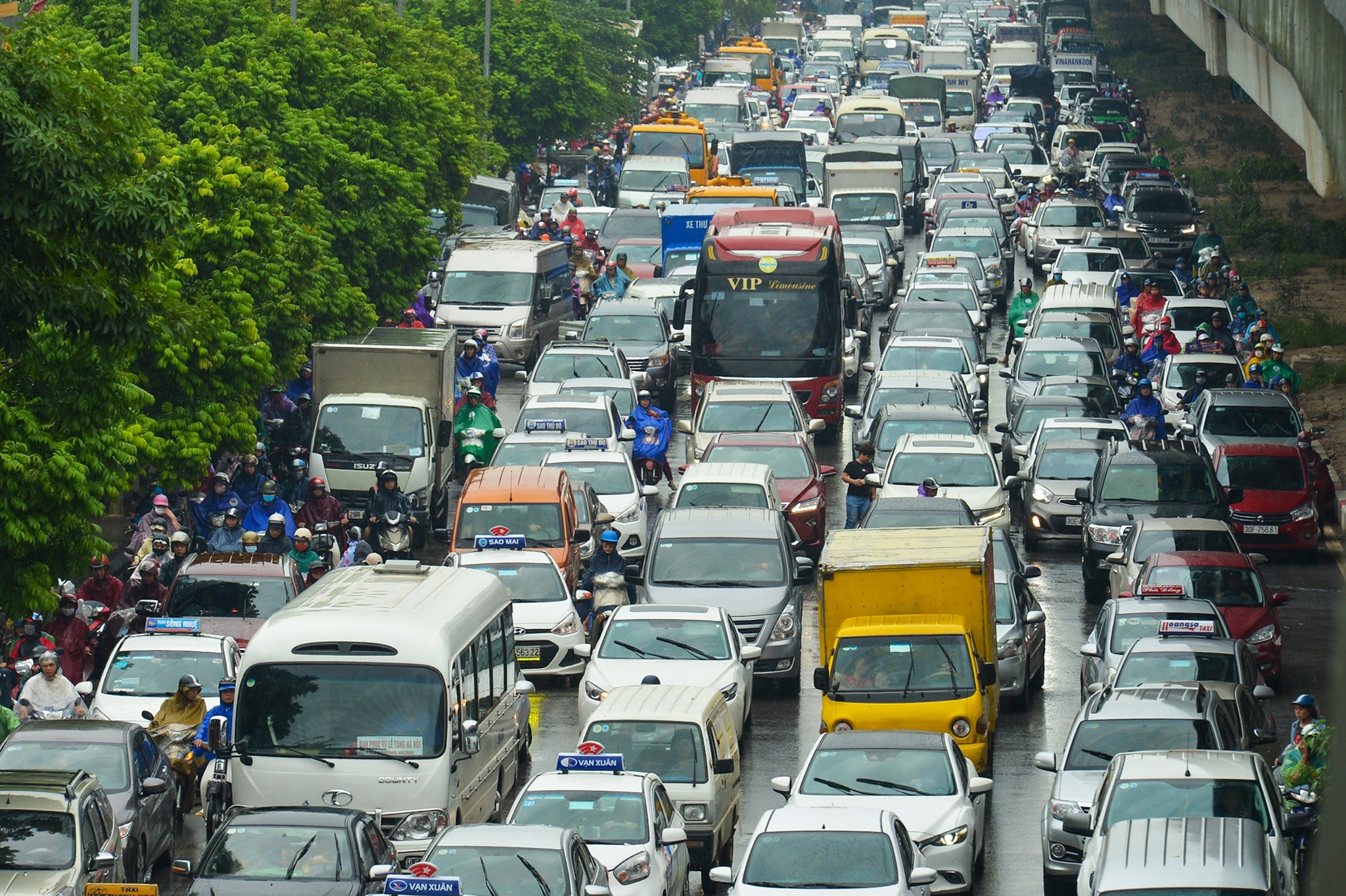 un tac giao thong trong mua anh 3