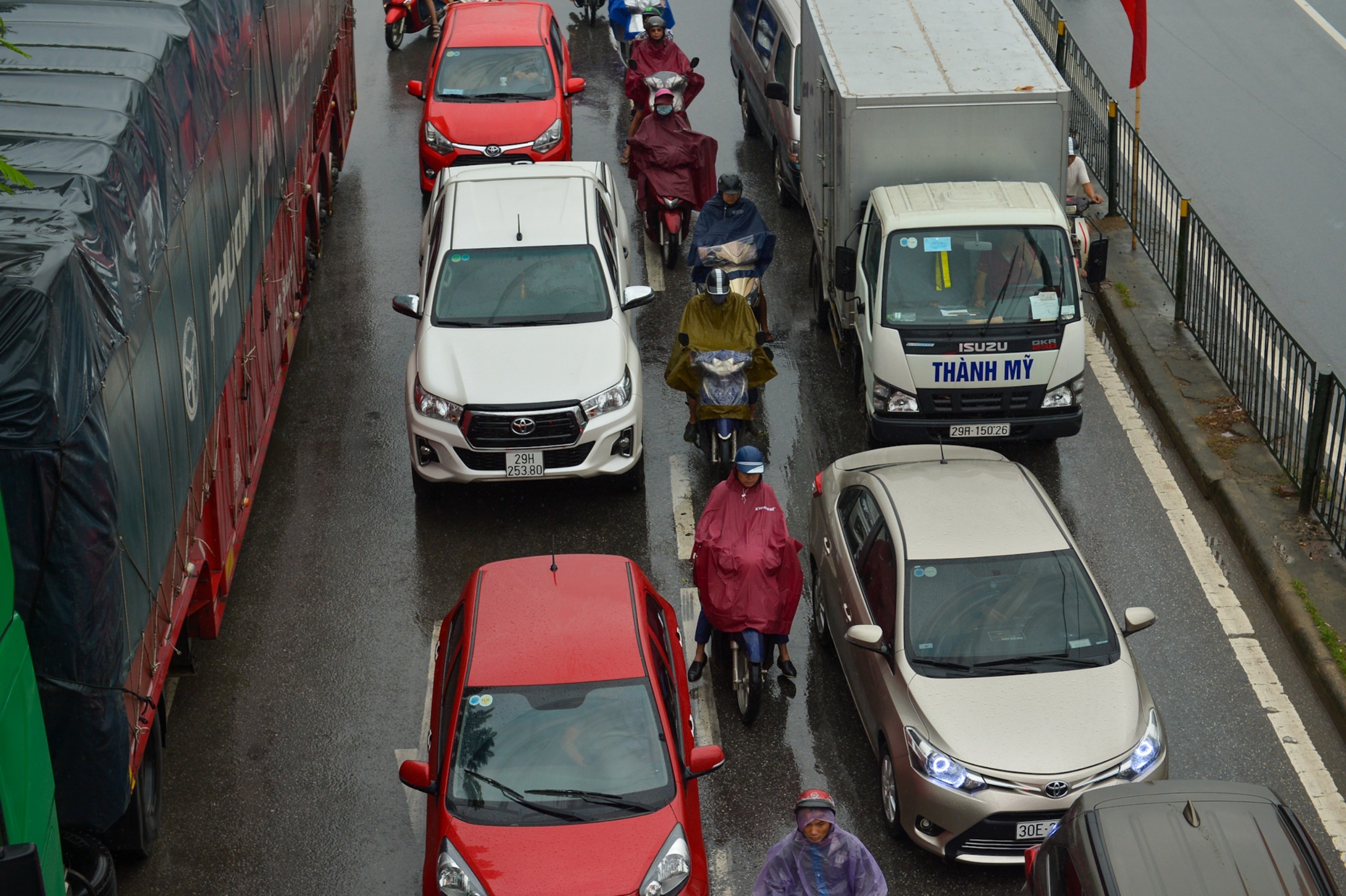 un tac giao thong trong mua anh 7