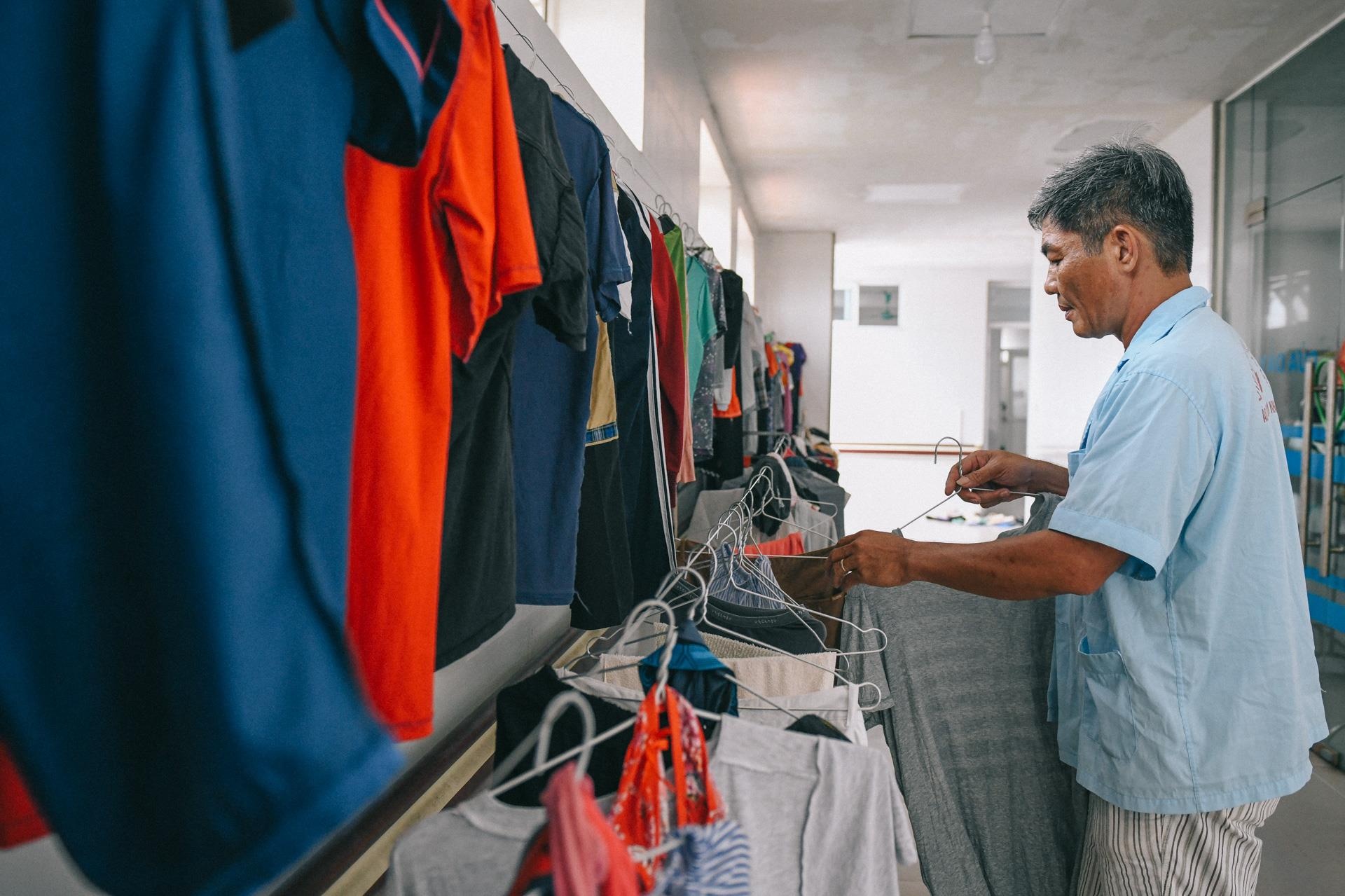 Nan nhan bi tat axit anh 19