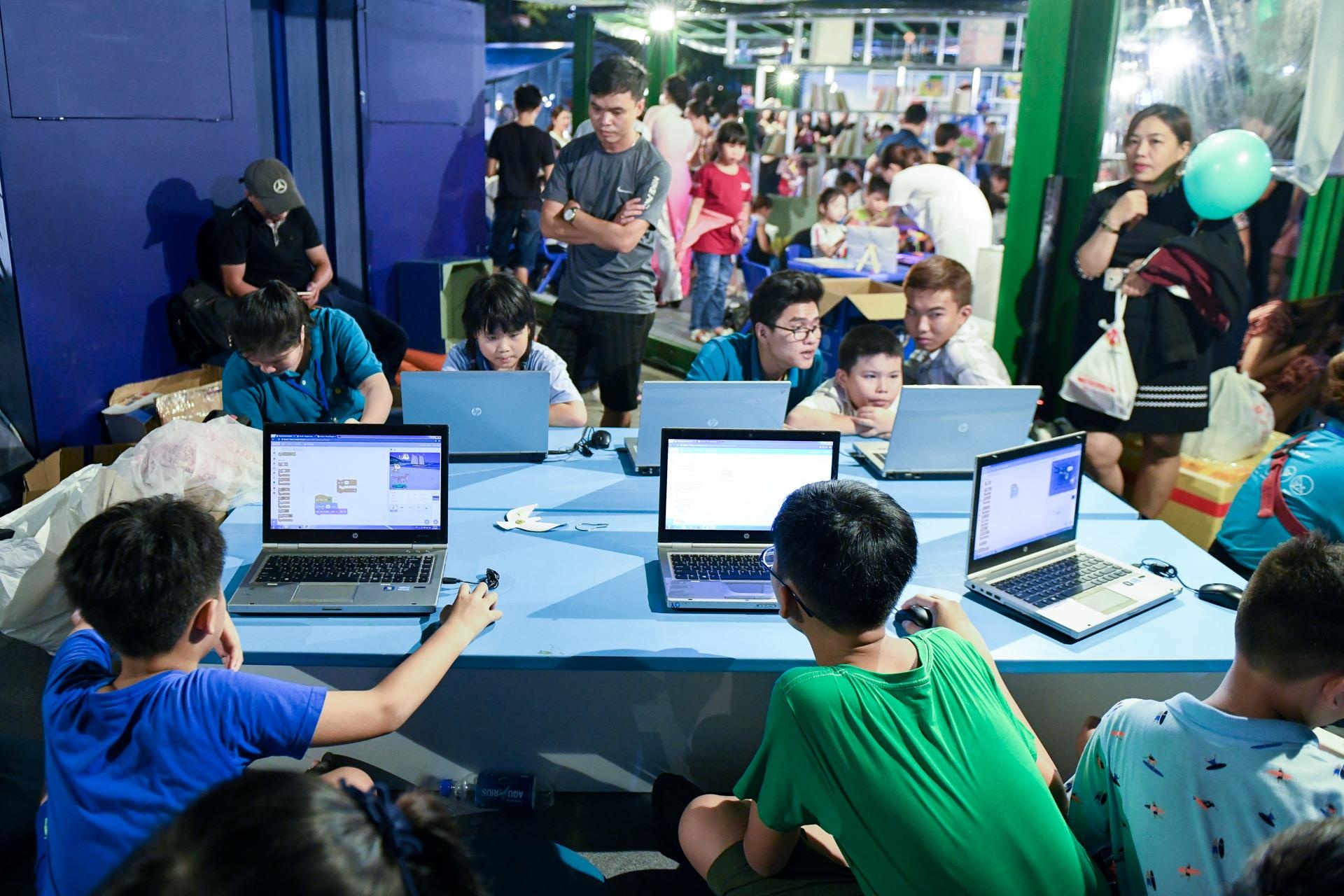 Ngay hoi van hoa doc lan dau tai TP.HCM anh 11