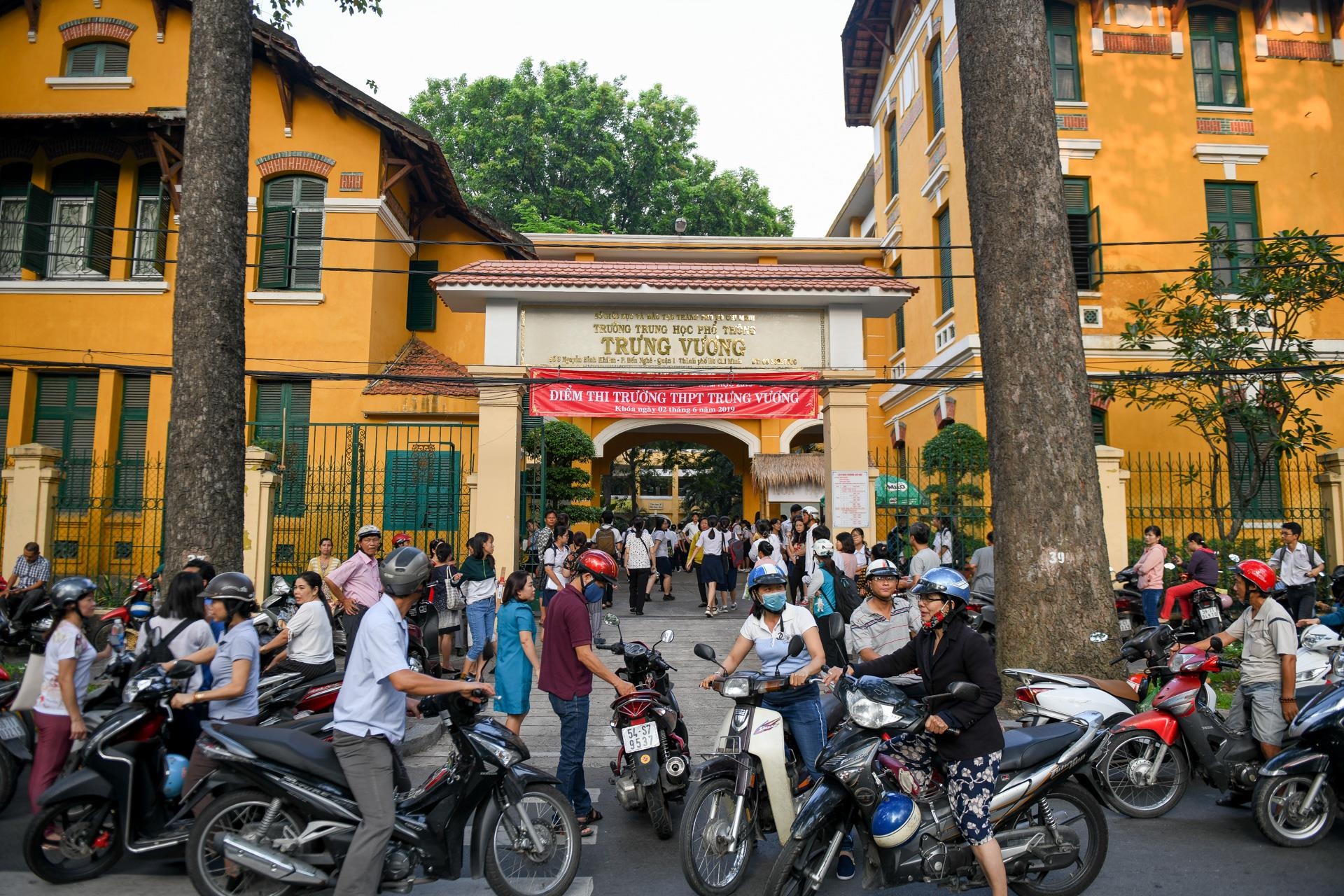 tuyen sinh lop 10 TP.HCM anh 1