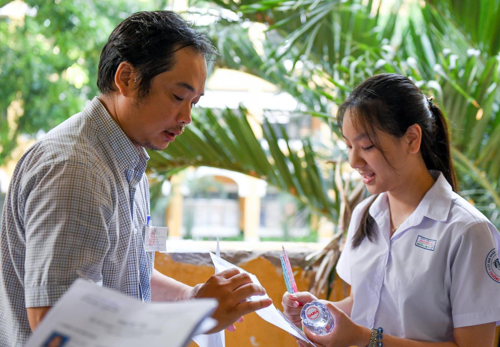 Hoc sinh Sai Gon thi len lop 10 cang thang khong kem vao dai hoc hinh anh