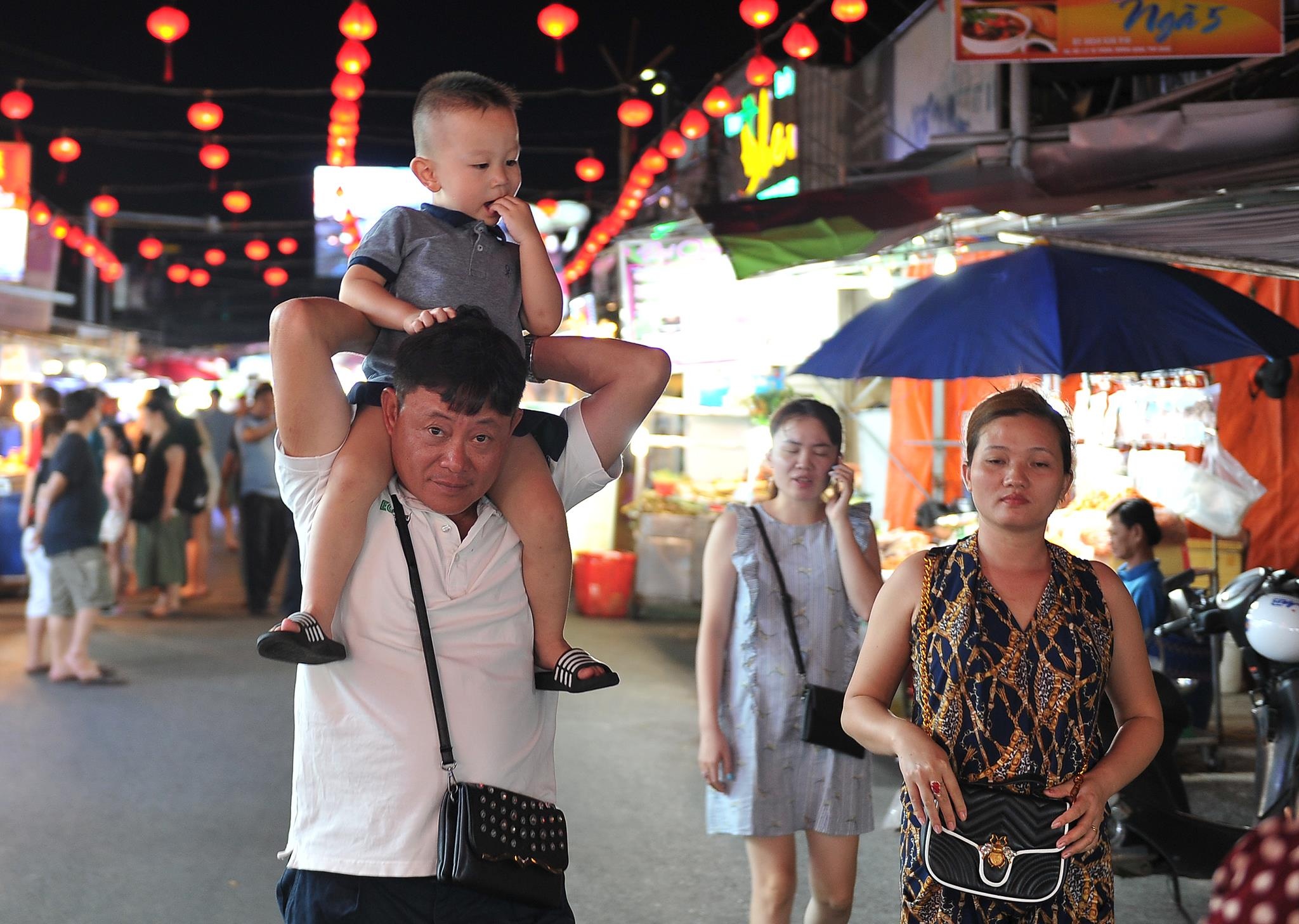 cho dem Phu Quoc vang ve dip nghi le anh 3