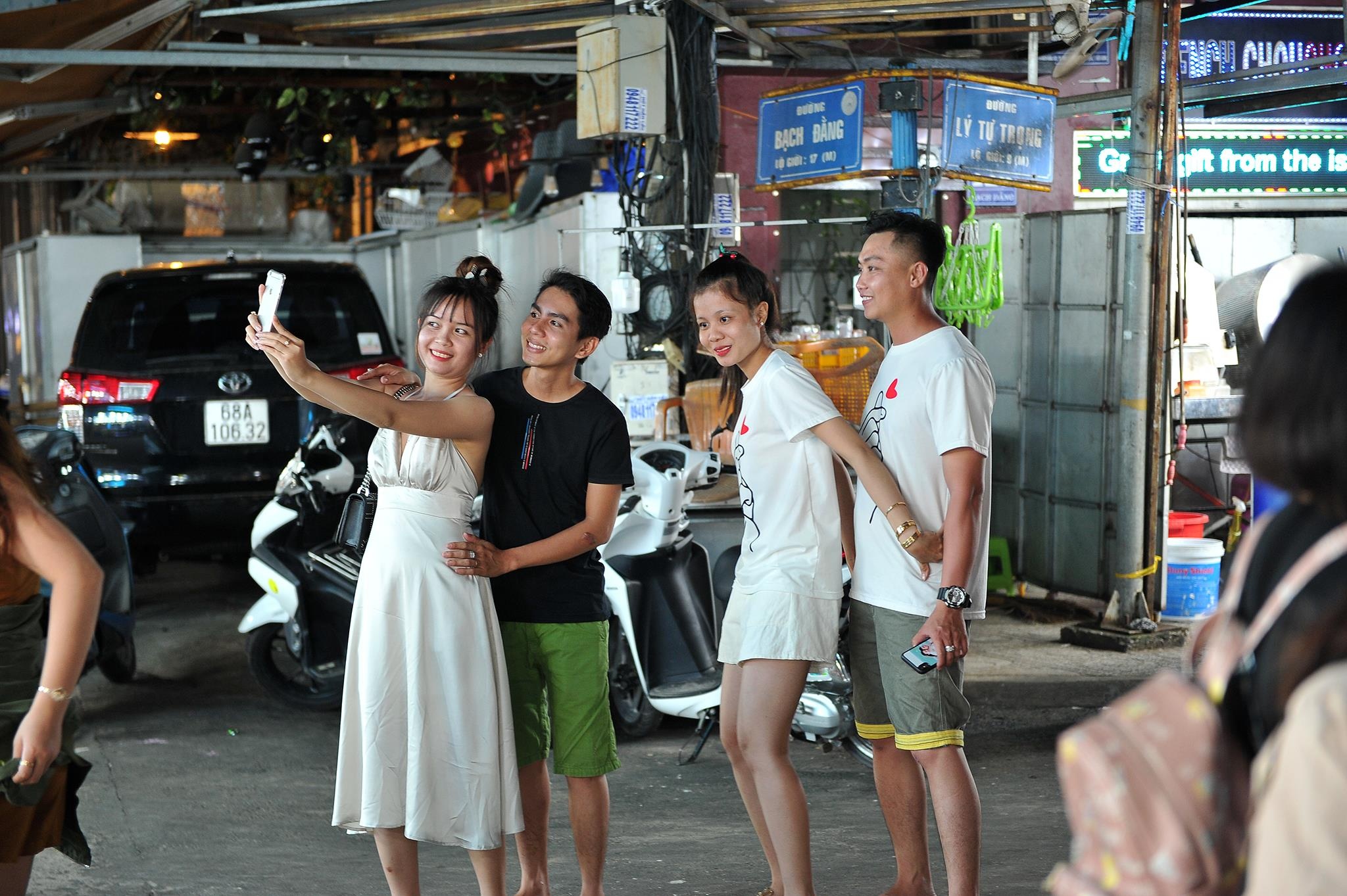 cho dem Phu Quoc vang ve dip nghi le anh 5