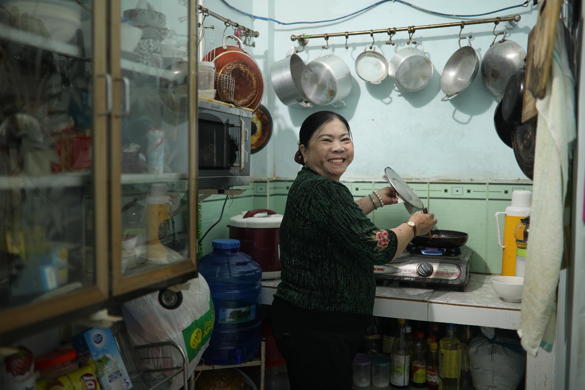 Sinh viên lớn tuổi u70 ảnh 4 Sinh vien lon tuoi u70 anh 4