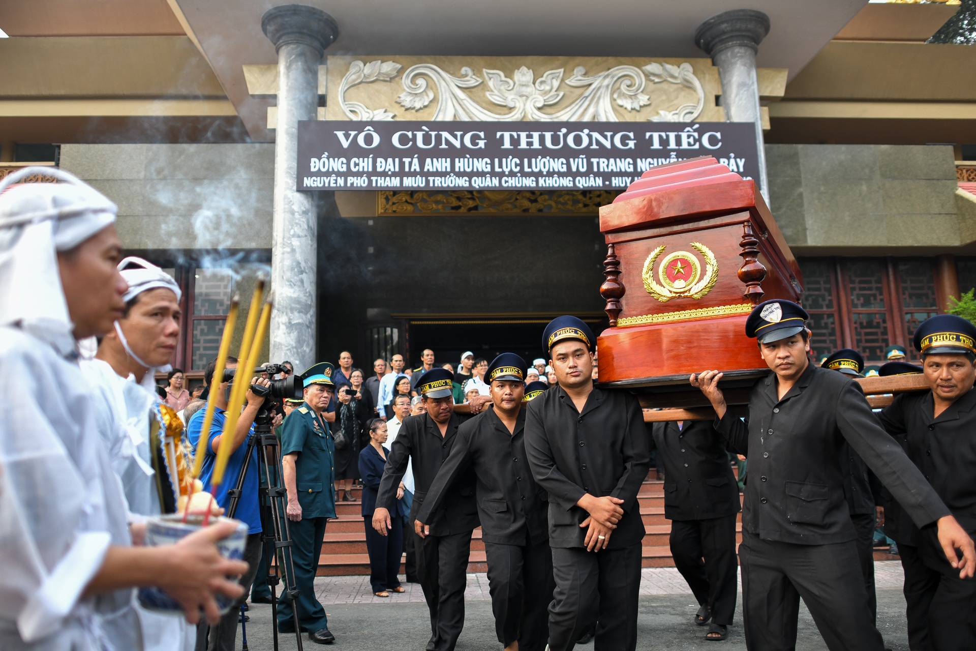 tang le dai ta phi cong Nguyen Van Bay anh 10