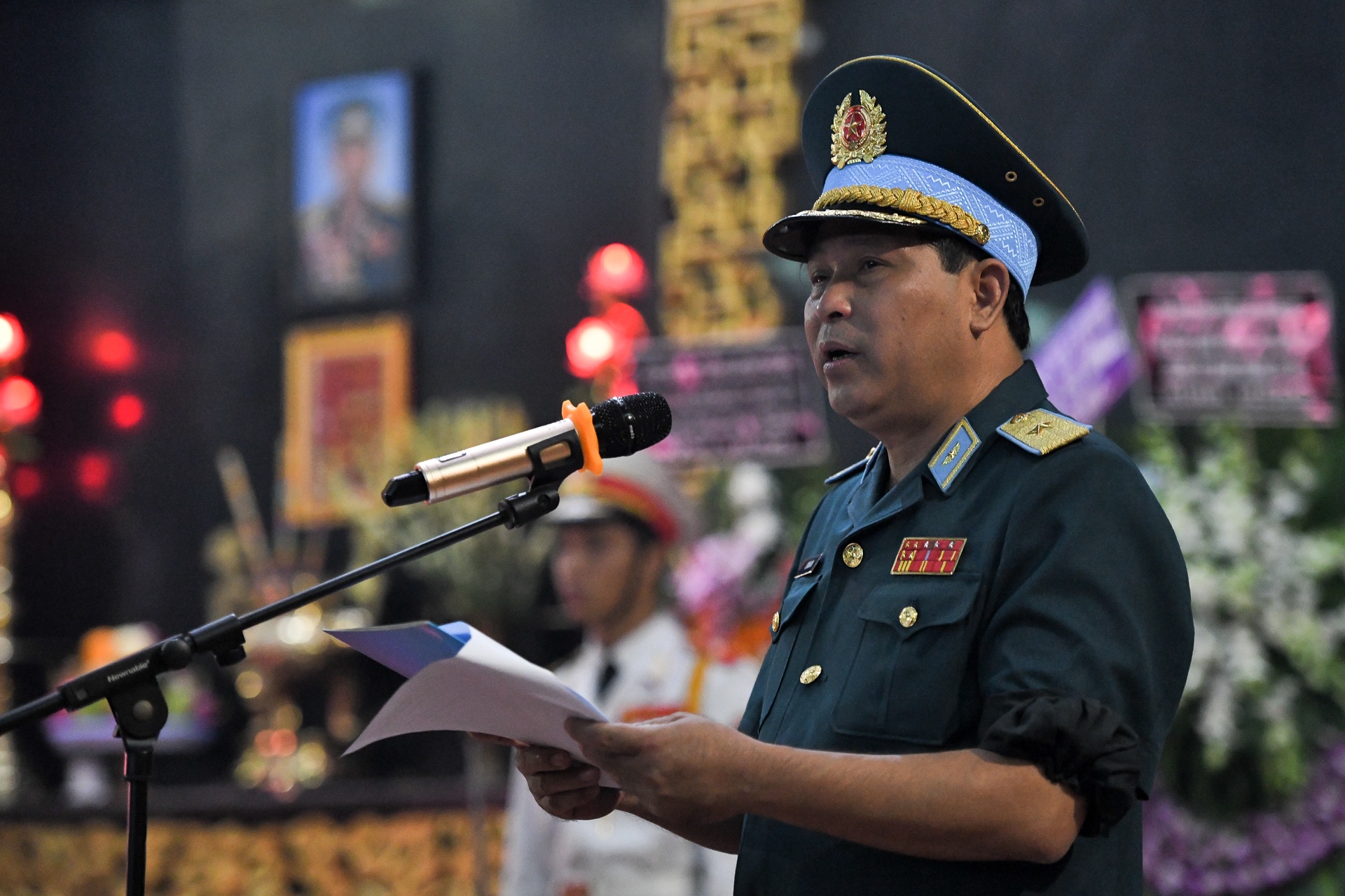 tang le dai ta phi cong Nguyen Van Bay anh 5