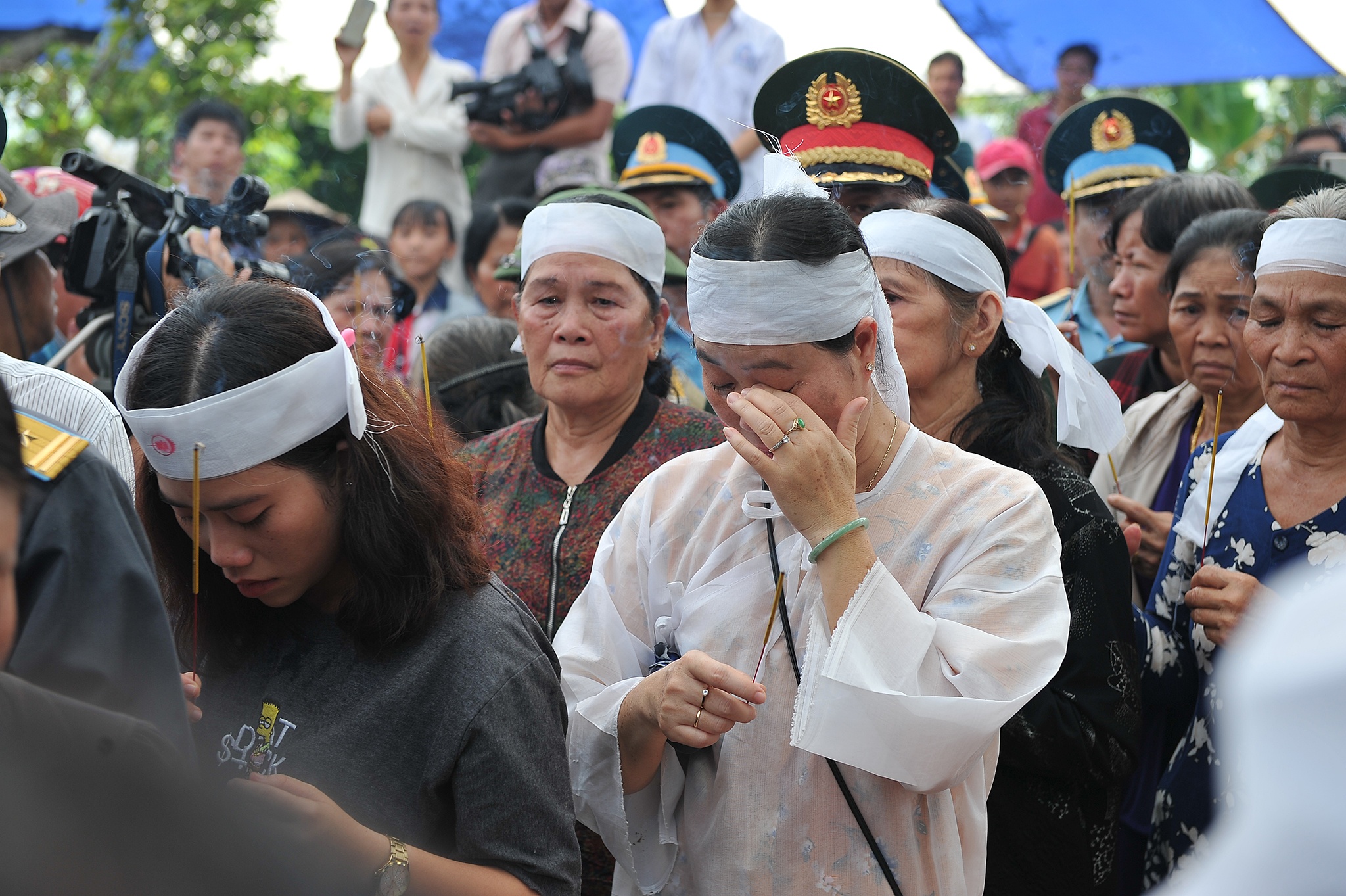 anh hung Nguyen Van Bay ve voi dat me anh 11