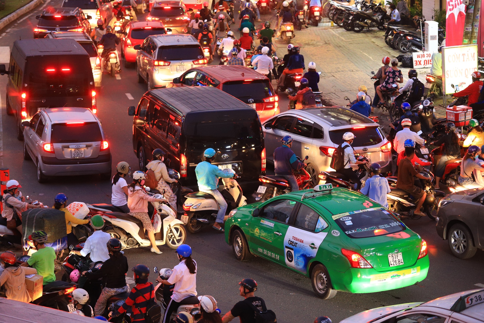 kẹt xe đường xô viết nghệ tĩnh ảnh 30 ket xe duong xo viet nghe tinh anh 30