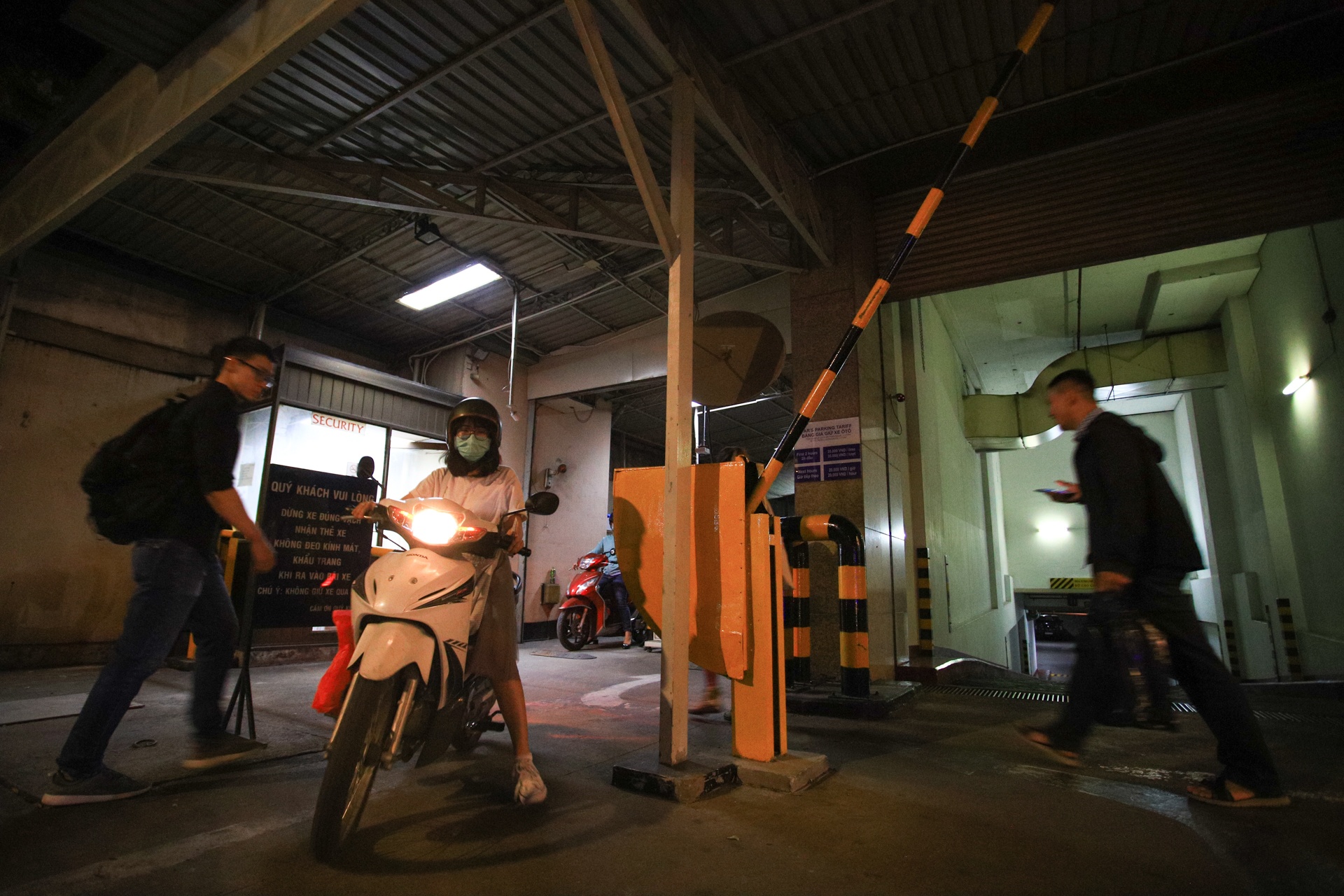 kẹt xe đường xô viết nghệ tĩnh ảnh 2 ket xe duong xo viet nghe tinh anh 2