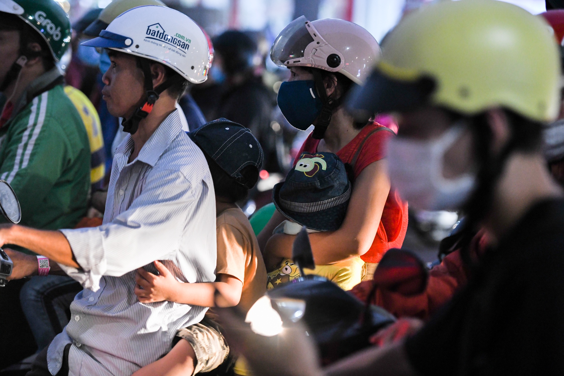 kẹt xe đường xô viết nghệ tĩnh ảnh 19 ket xe duong xo viet nghe tinh anh 19