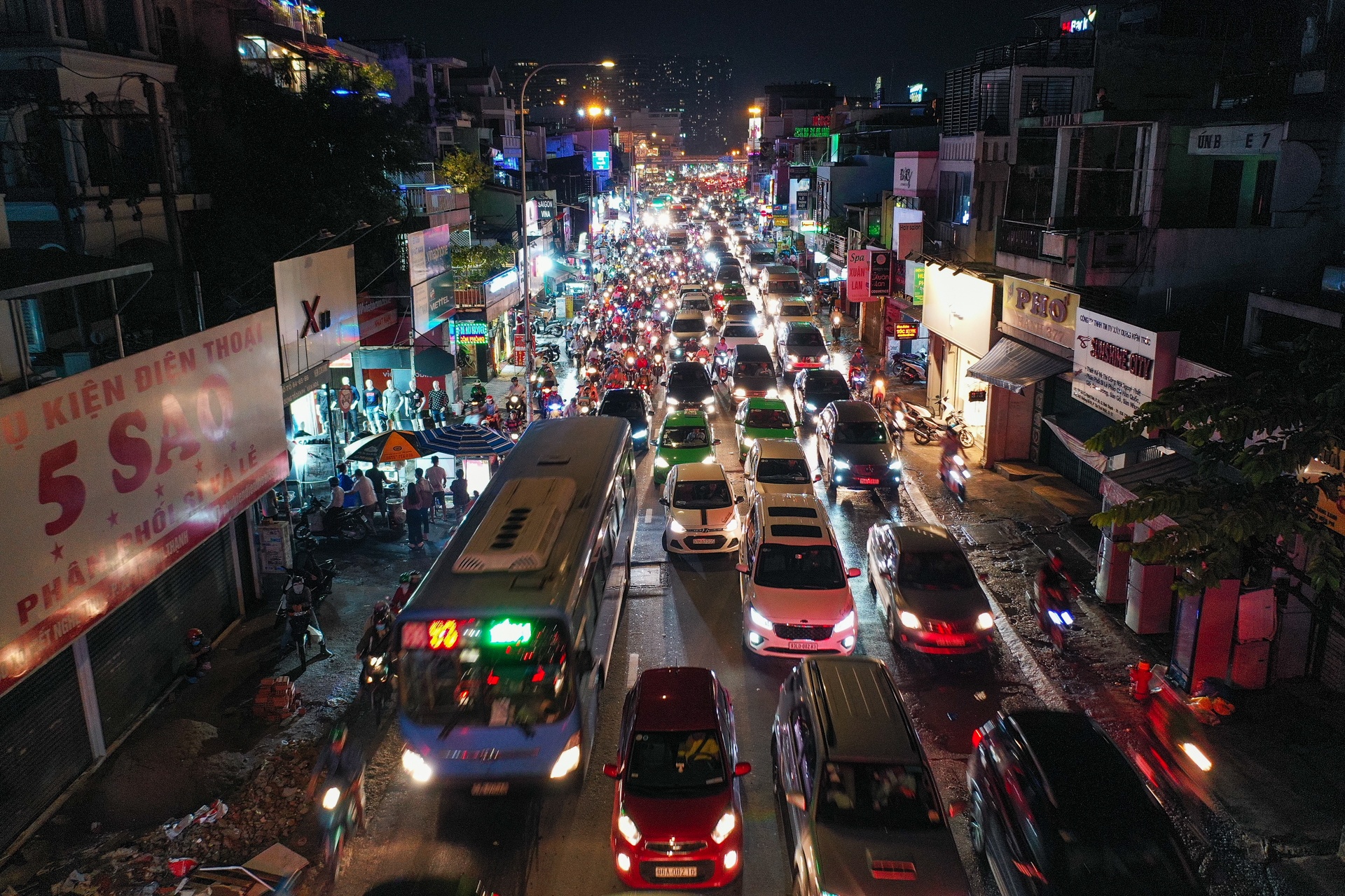 kẹt xe đường xô viết nghệ tĩnh ảnh 33 ket xe duong xo viet nghe tinh anh 33