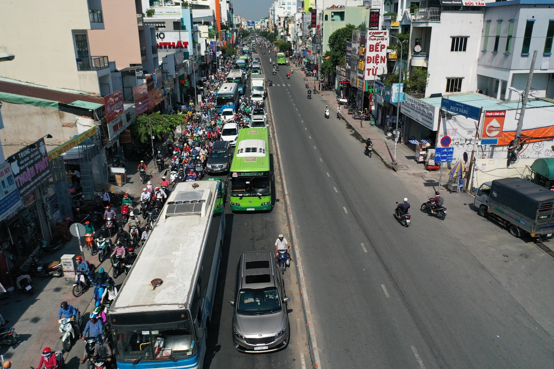 kẹt xe đường xô viết nghệ tĩnh ảnh 22 ket xe duong xo viet nghe tinh anh 22