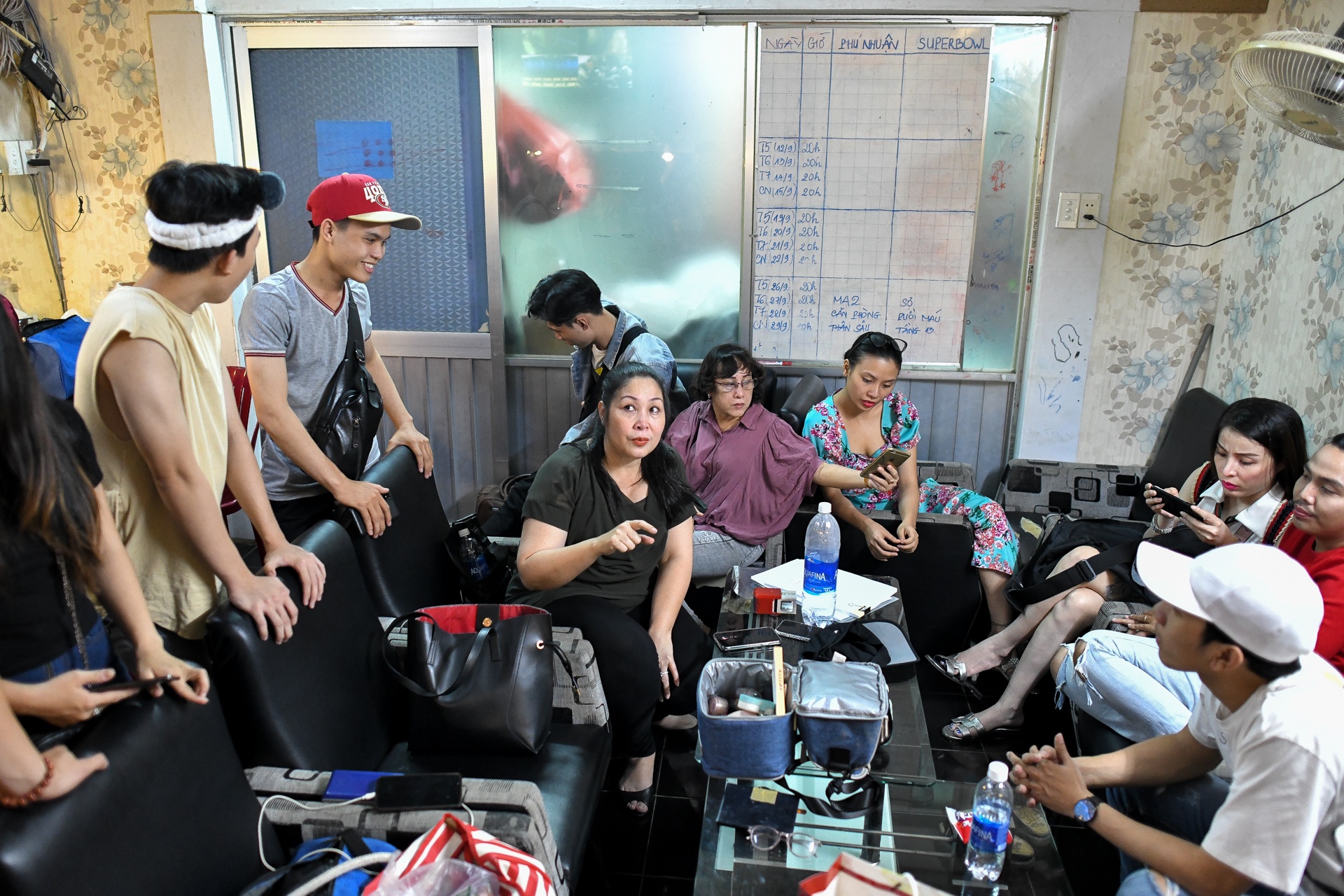 đêm cuối sân khấu kịch Hồng Vân ảnh 16 dem cuoi san khau kich Hong Van anh 16