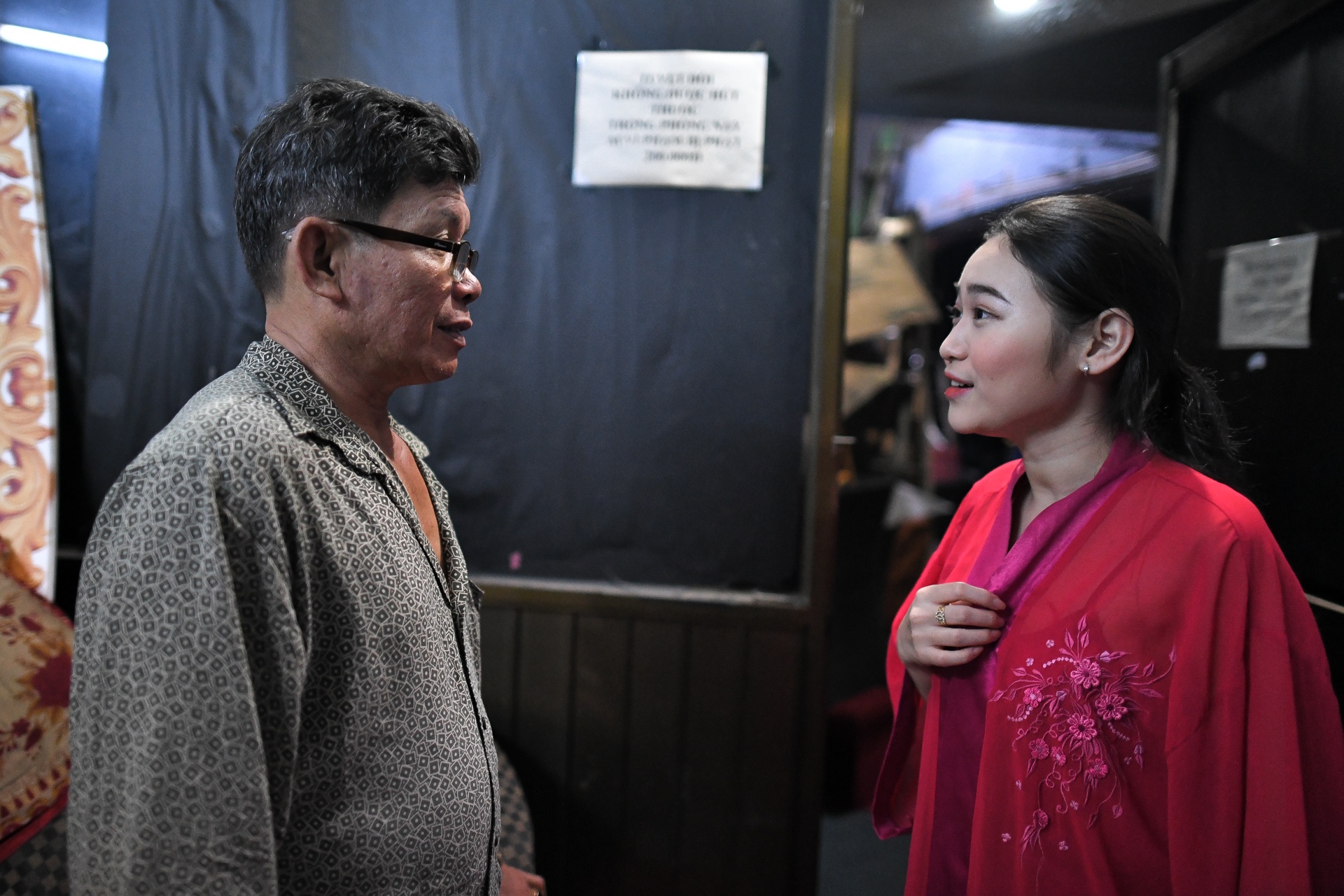 đêm cuối sân khấu kịch Hồng Vân ảnh 8 dem cuoi san khau kich Hong Van anh 8