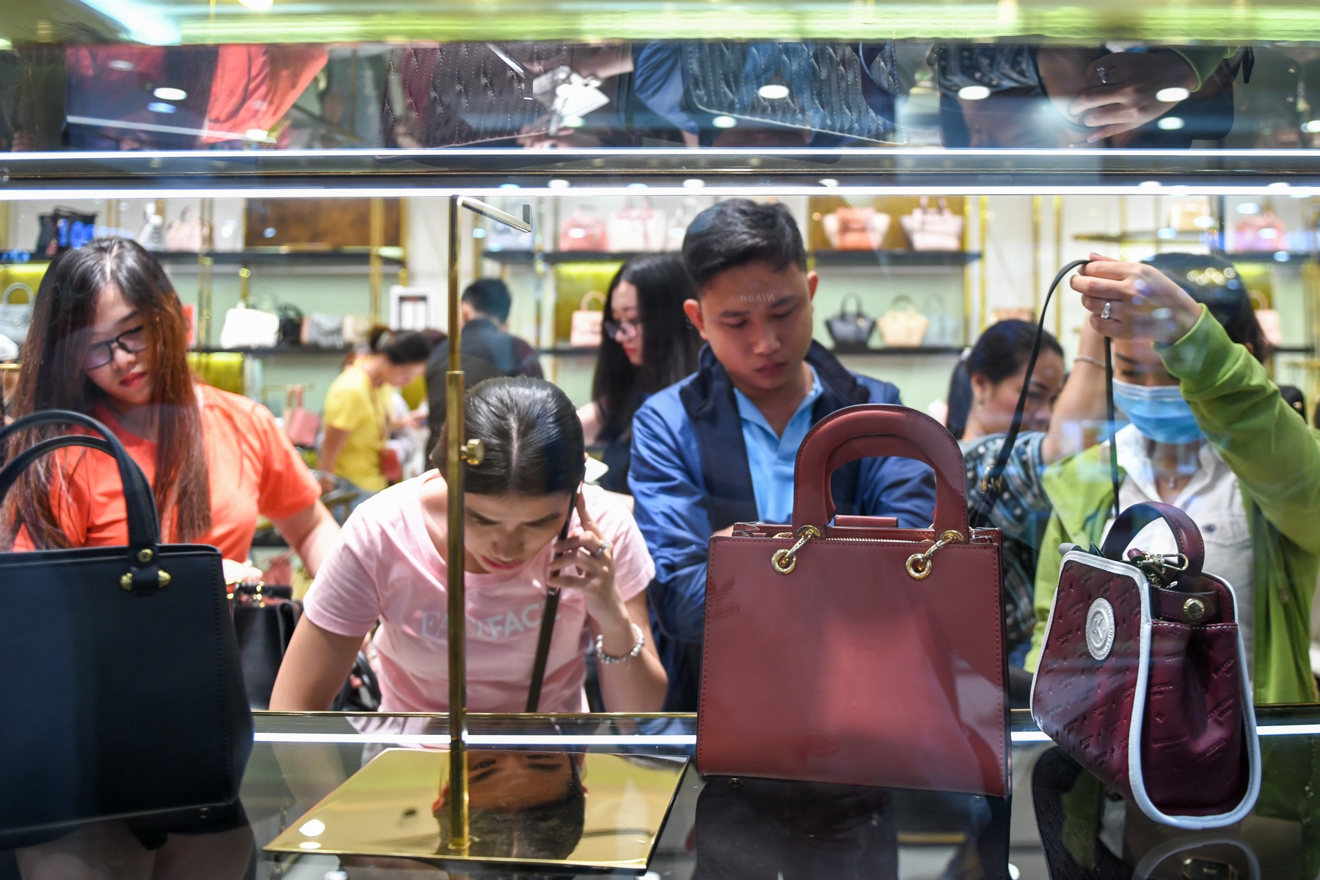 mua sắm ngày Black Friday ảnh 9 mua sam ngay Black Friday anh 9