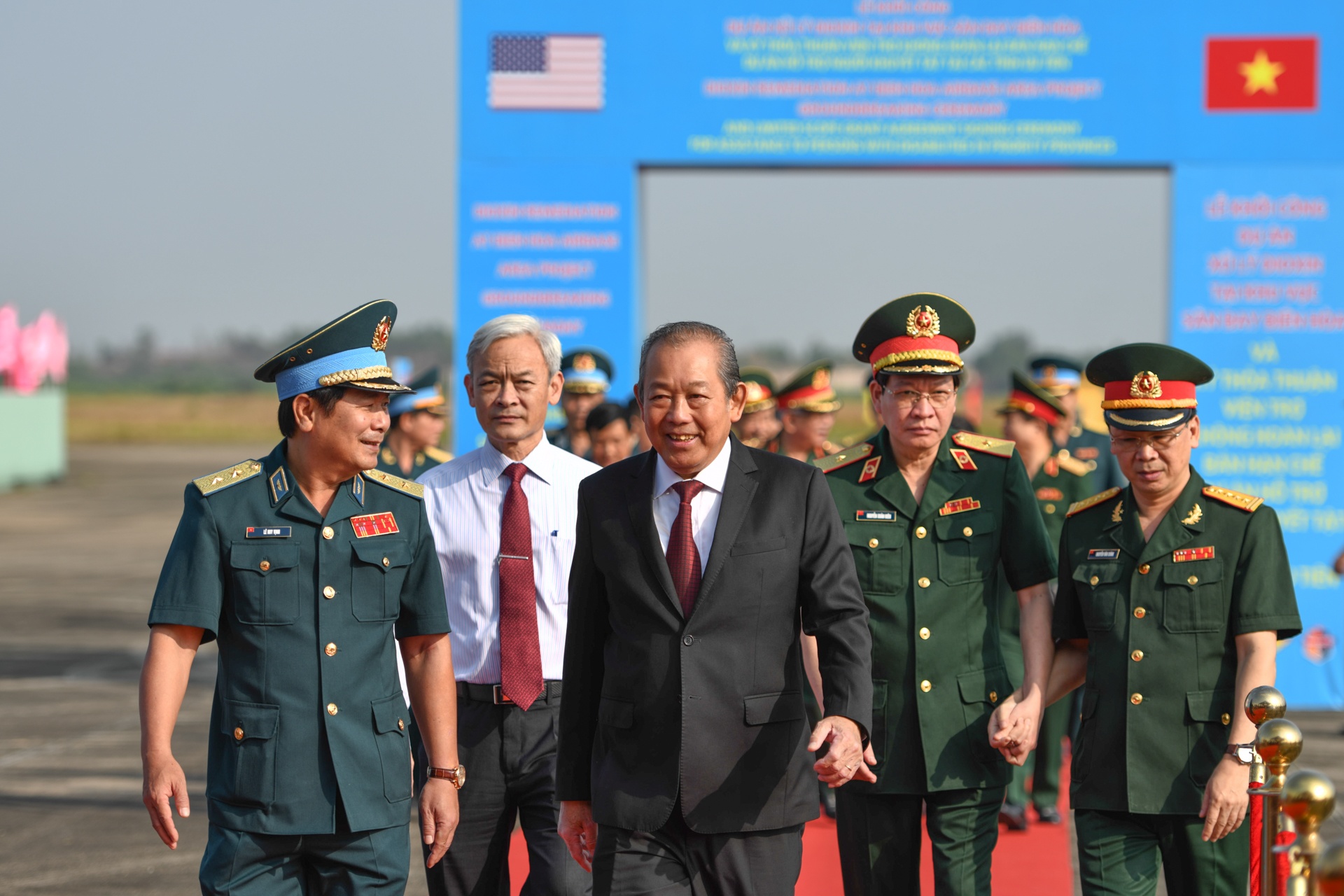 xu ly dioxin san bay Bien Hoa anh 1