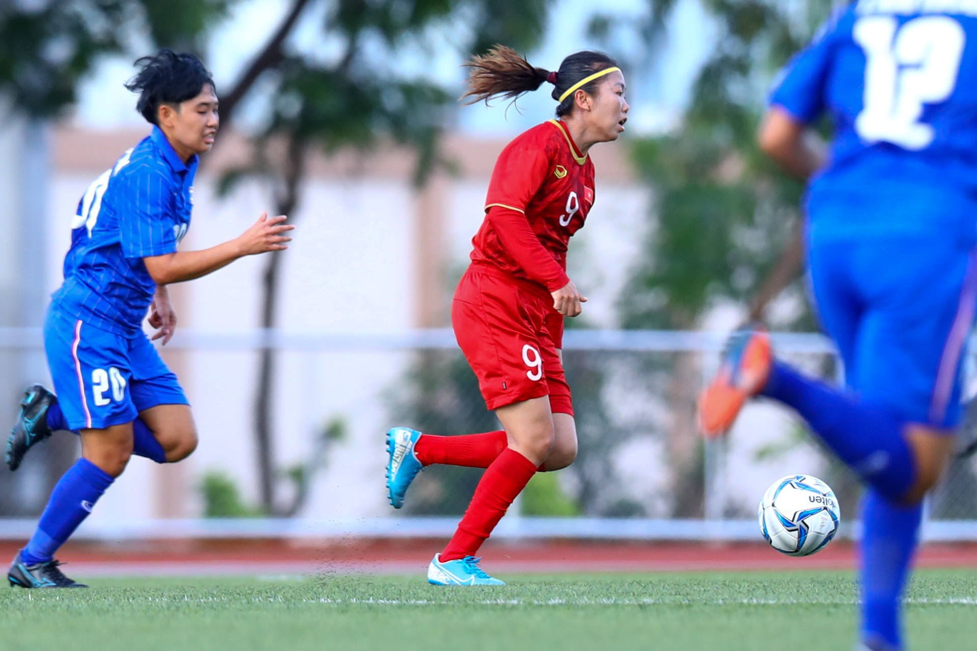 doi tuyen bong da nu Viet Nam vao chung ket anh 8