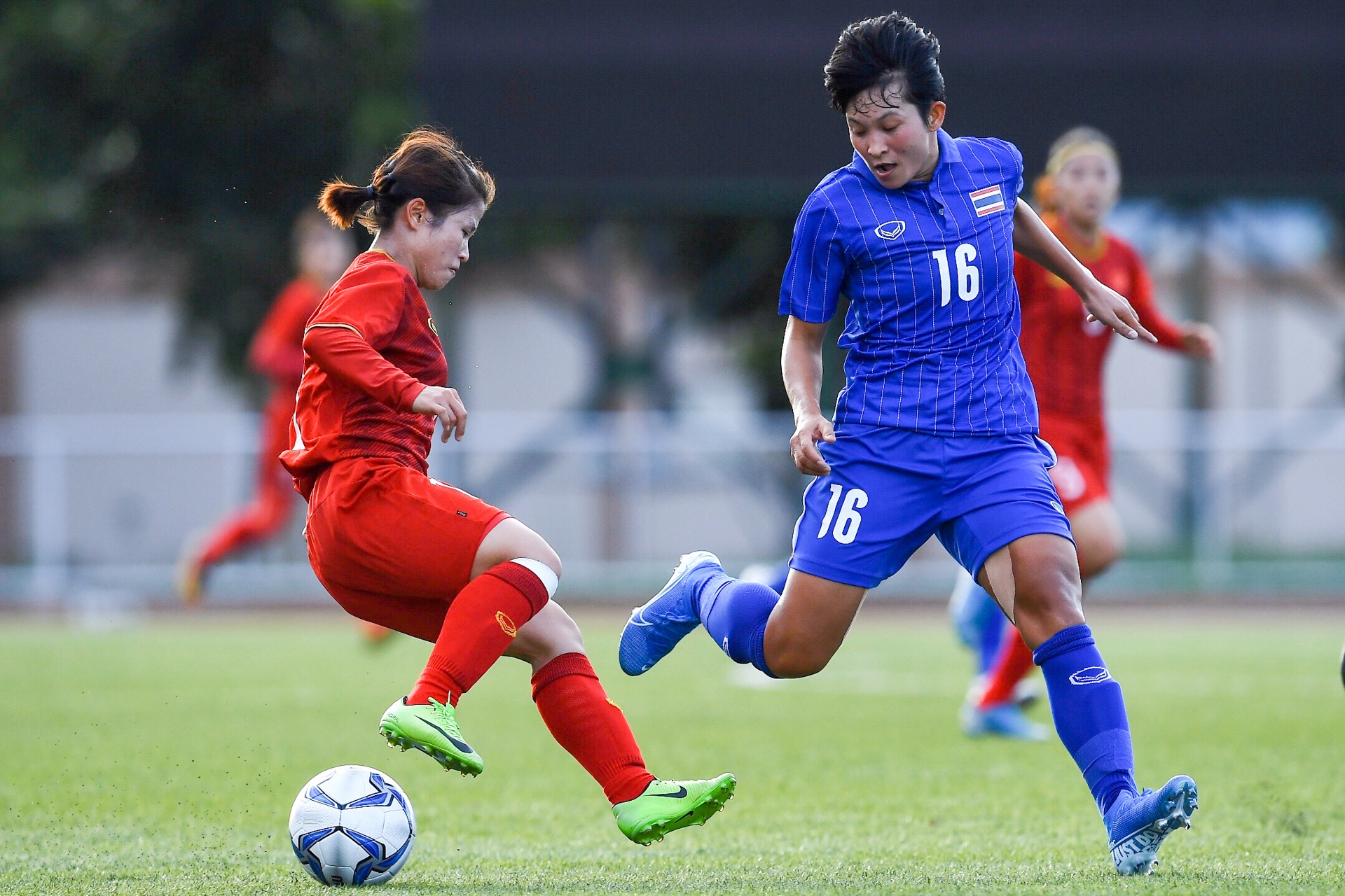 doi tuyen bong da nu Viet Nam vao chung ket anh 4