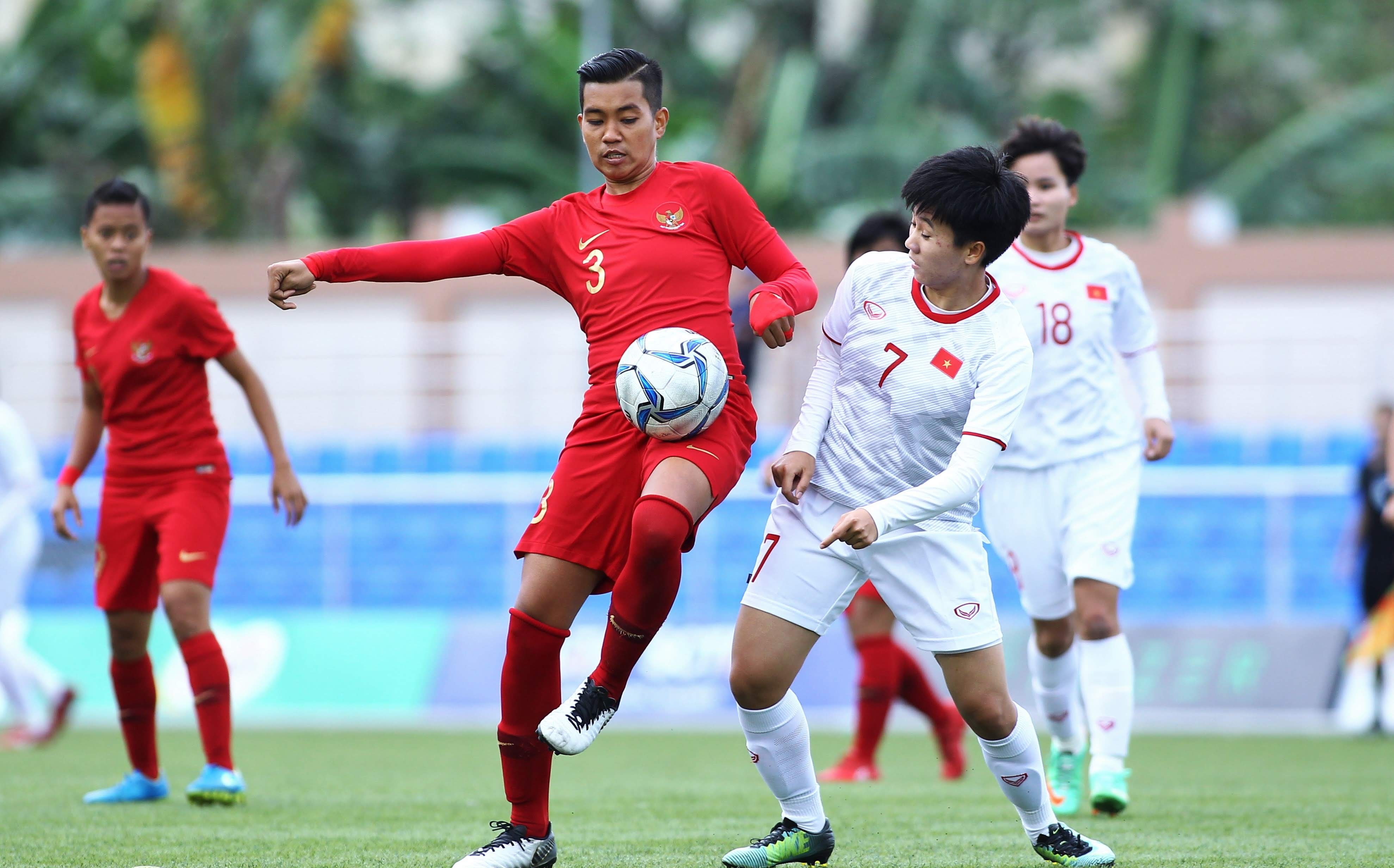 doi tuyen bong da nu Viet Nam vao chung ket anh 19