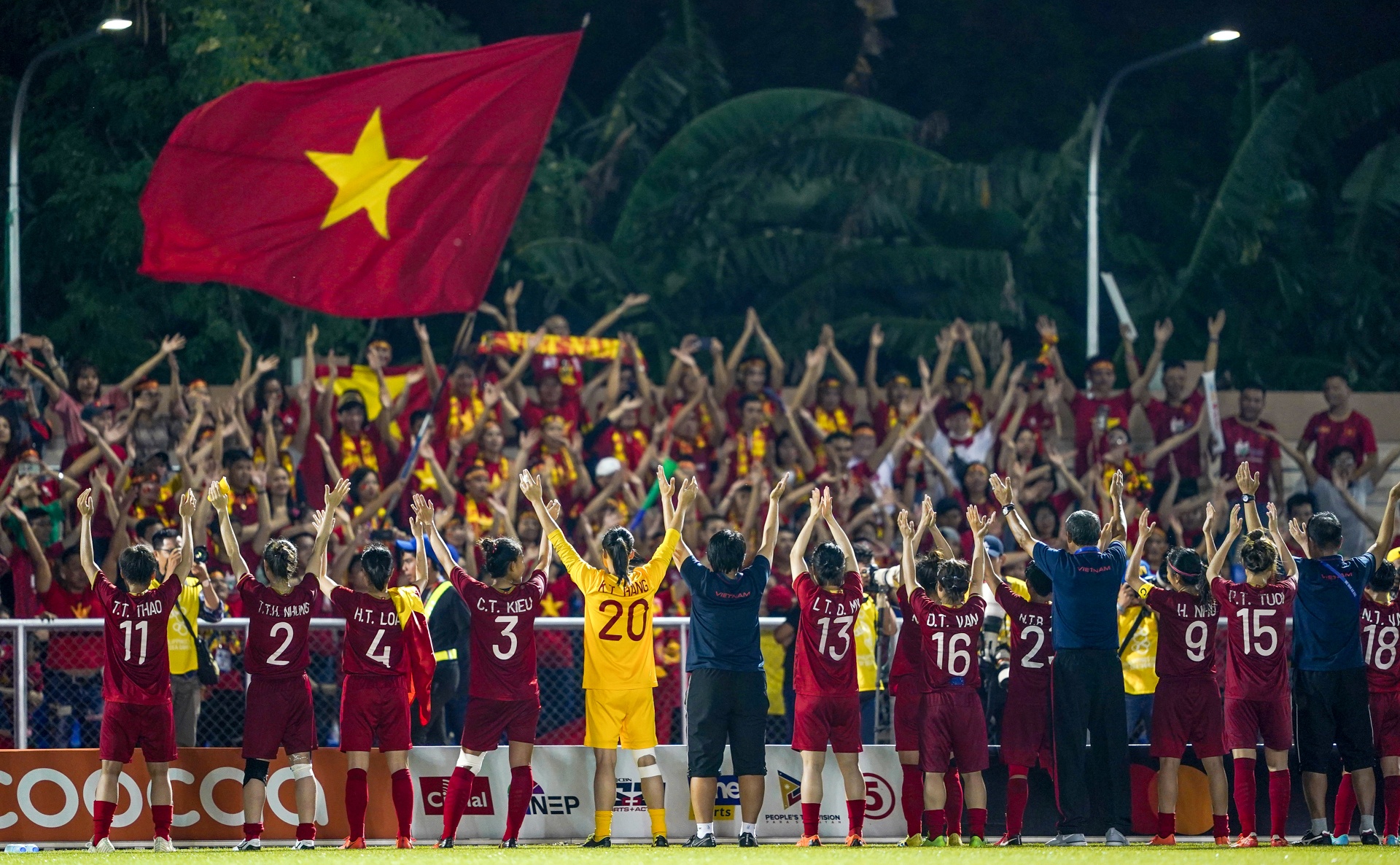 doi tuyen bong da nu Viet Nam vao chung ket anh 41