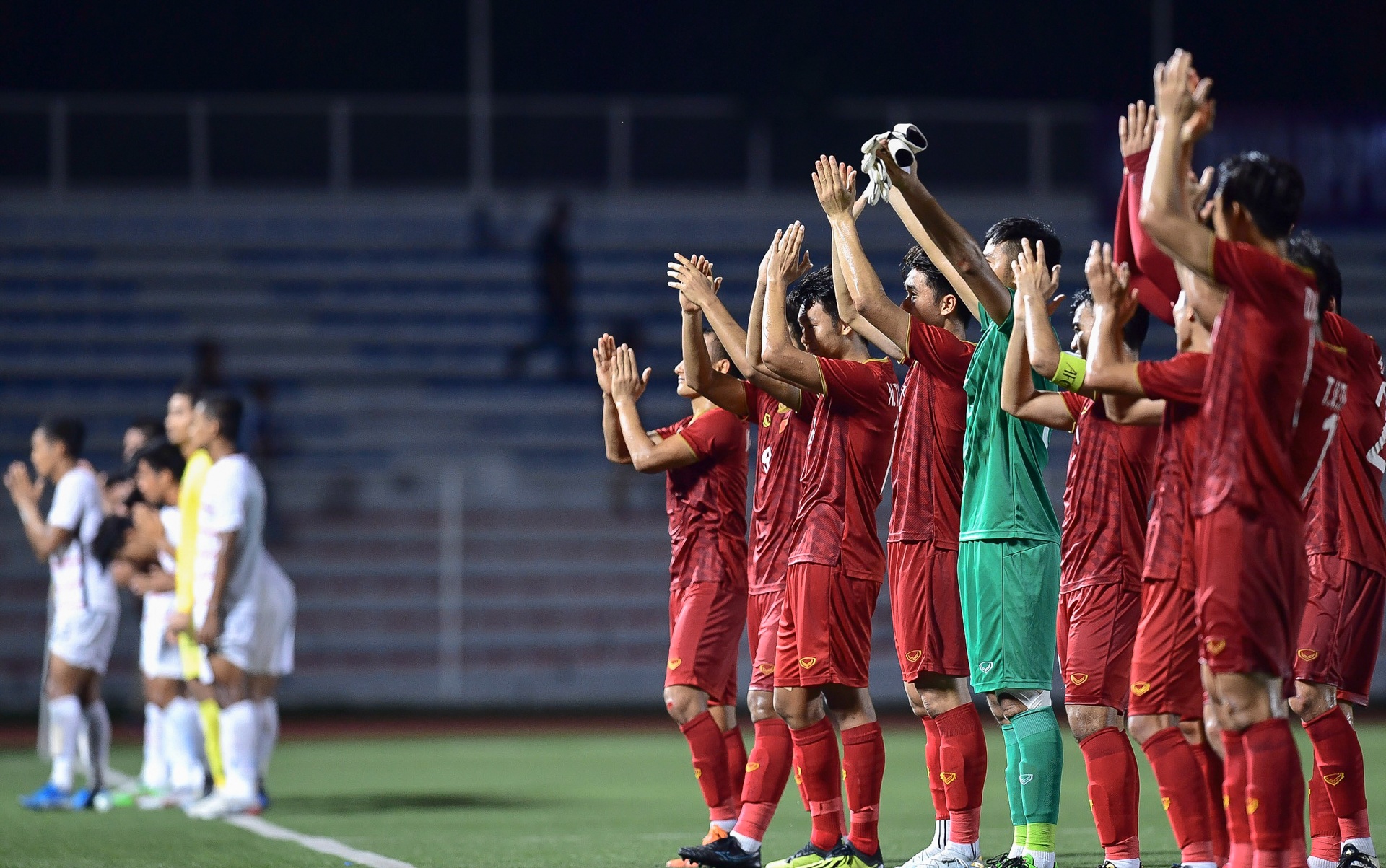 Ha Campuchia,  Viet Nam vao chung ket SEA Games 30 anh 32