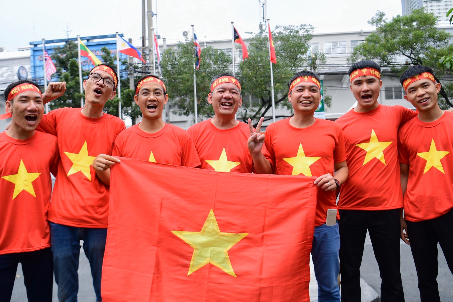 CDV Viet Nam tien ve san Rizal Memorial co vu cho U22 anh 12