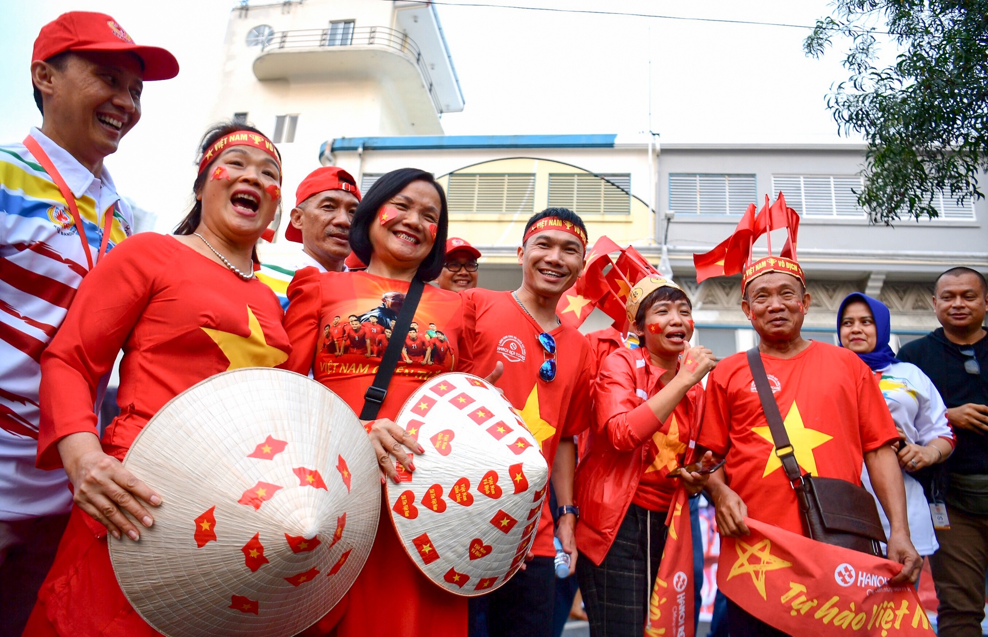 CDV Viet Nam tien ve san Rizal Memorial co vu cho U22 anh 9