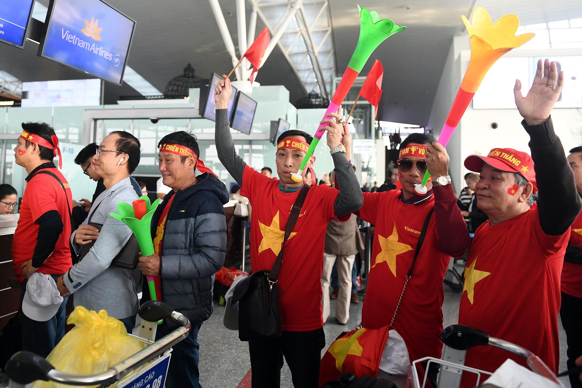 Hang tram CDV sang Philippines co vu doi tuyen Viet Nam anh 4