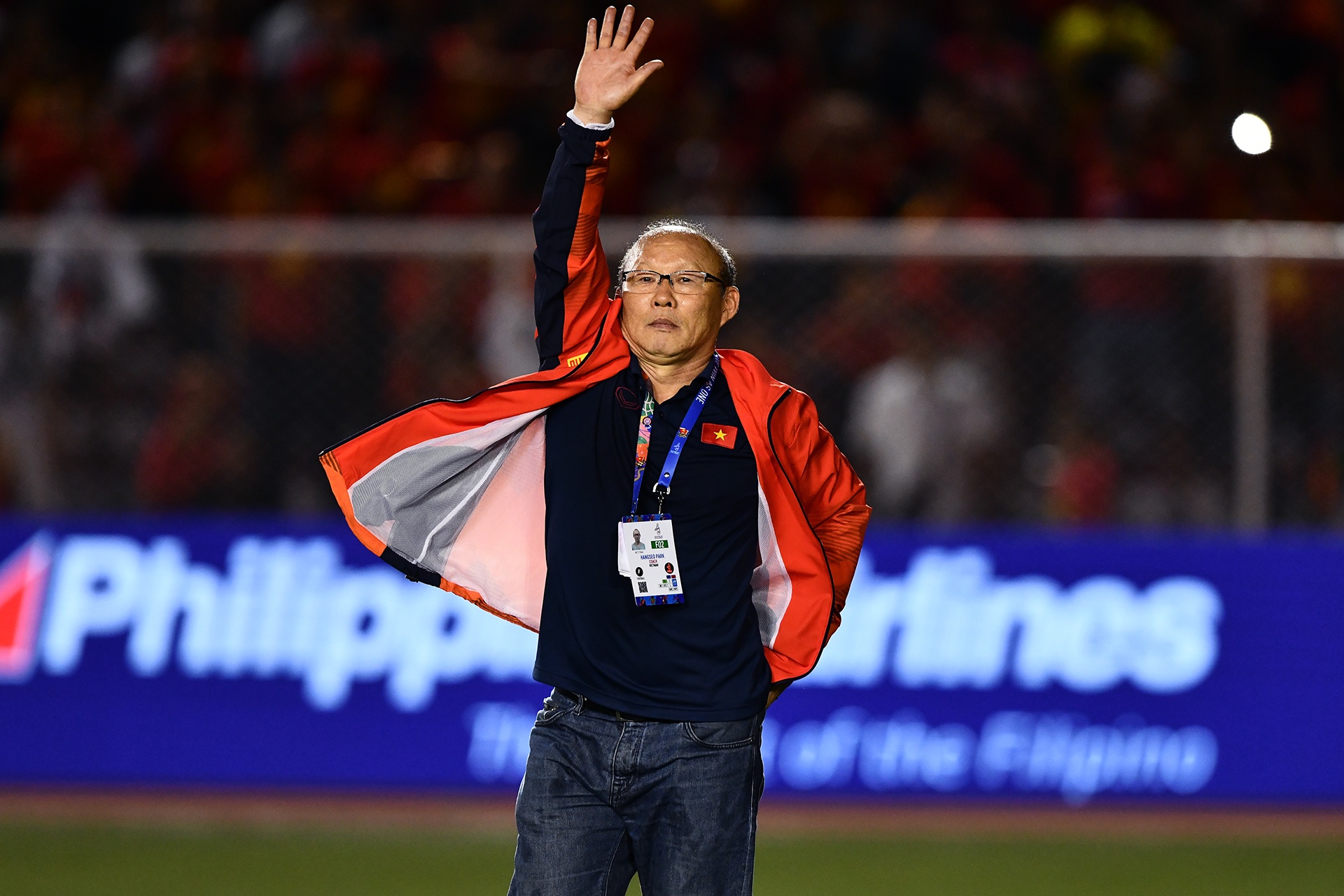 Khoanh khac lich su cua bong da Viet lan dau cham tay vao cup vang anh 3