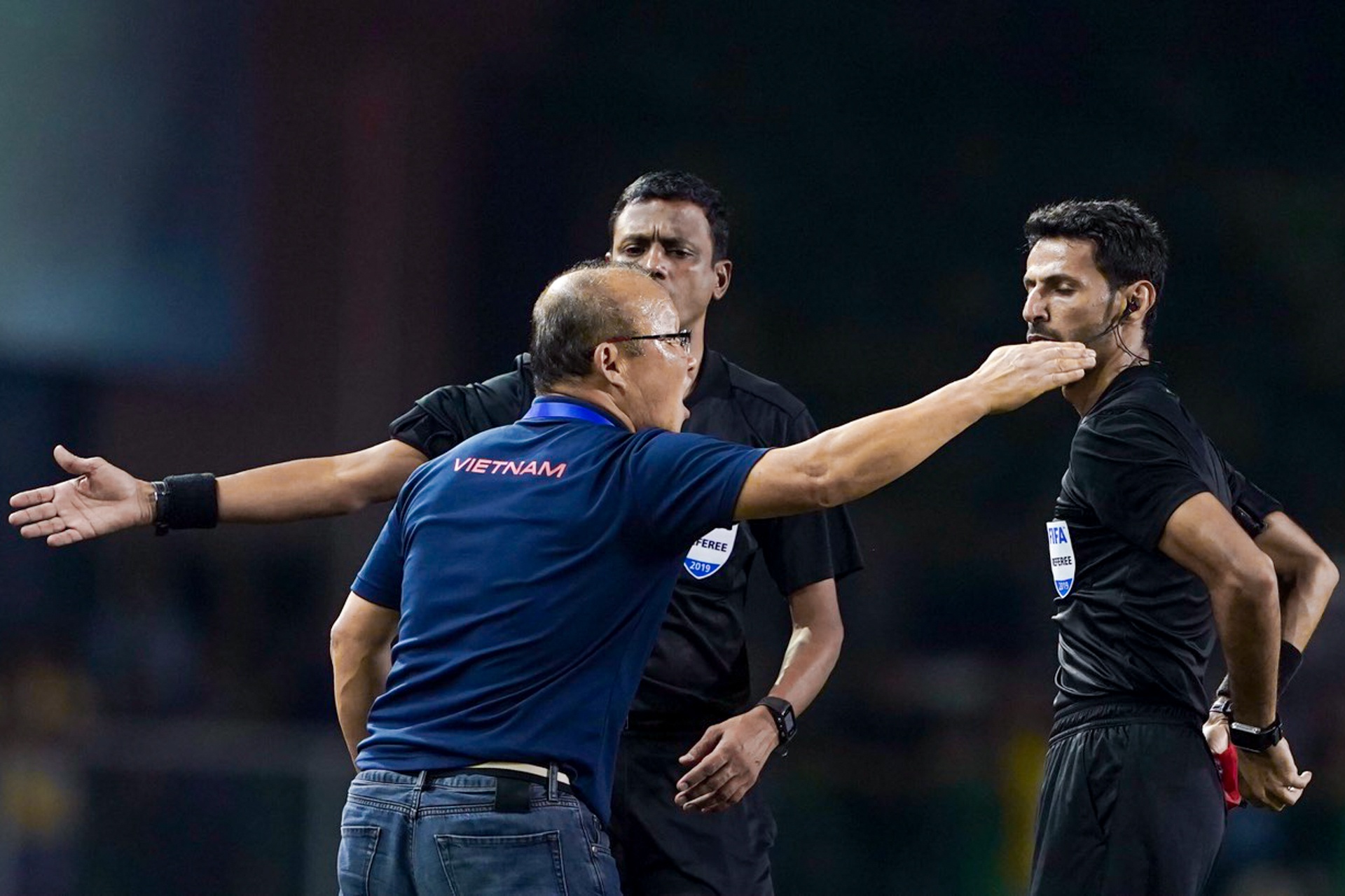 huy chuong vang bong da nam U22 Viet Nam anh 17