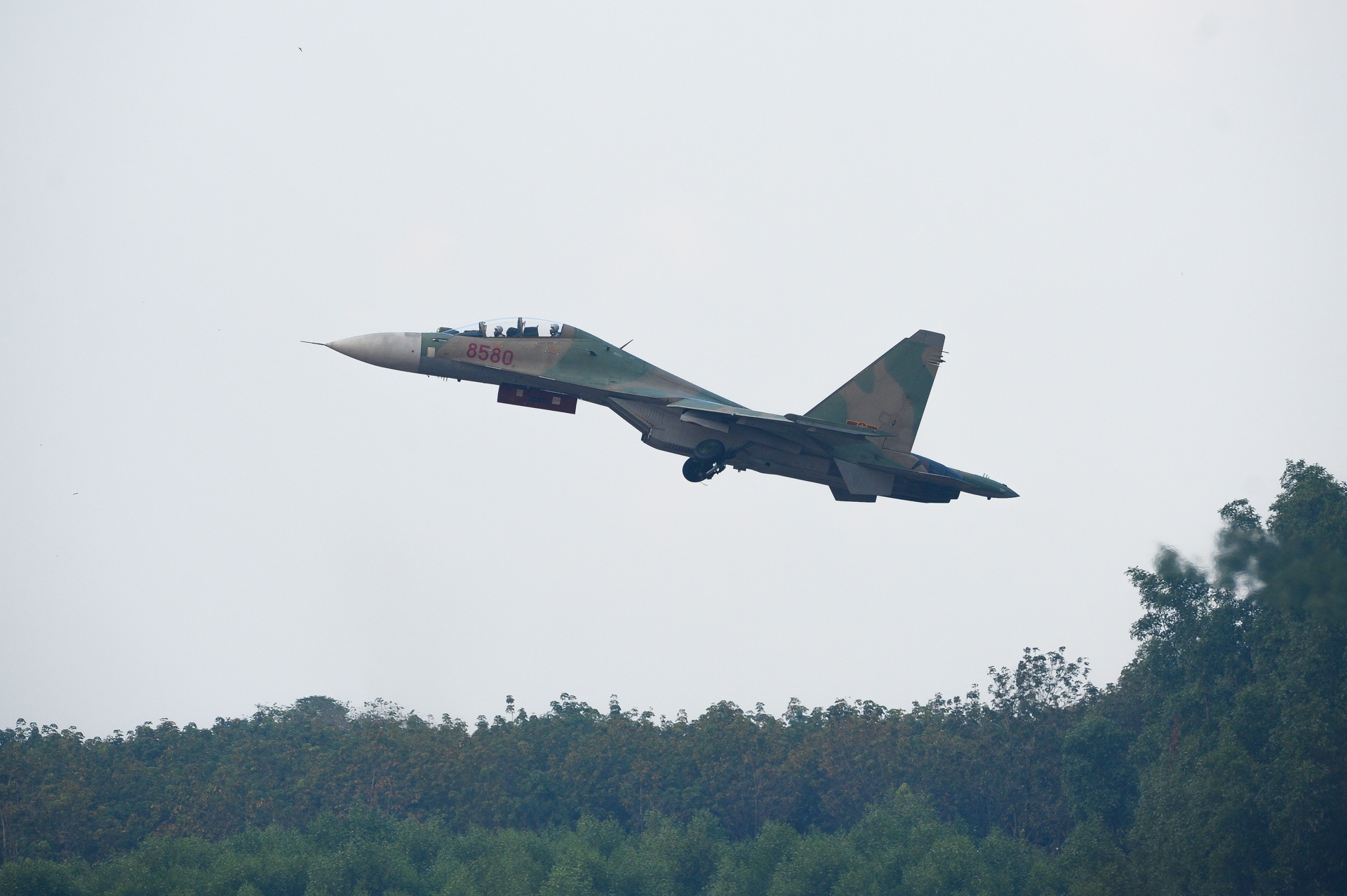 huan luyen bay Su-30MK2 anh 24