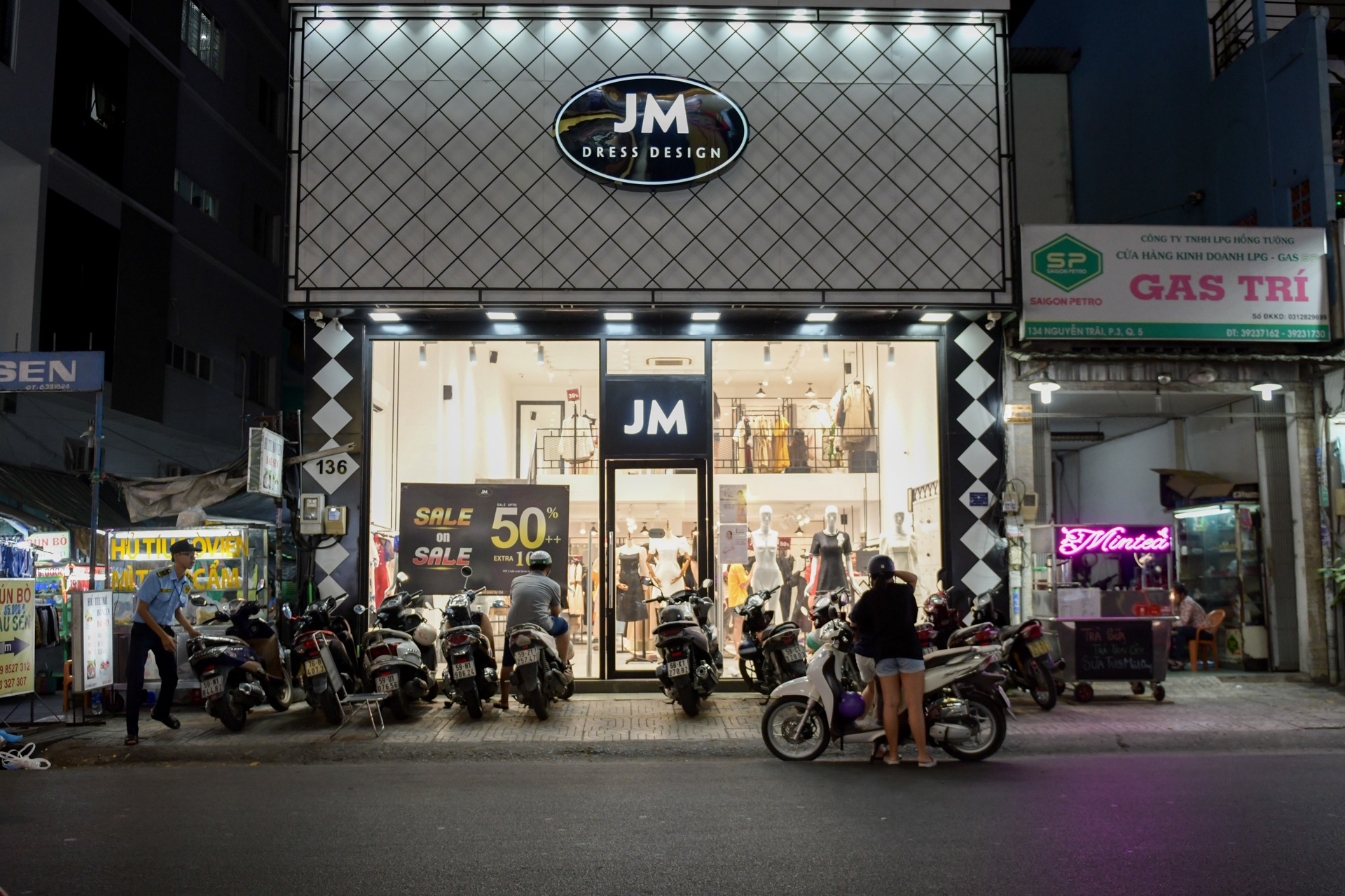 mua sam ngay Tet o Sai Gon anh 14