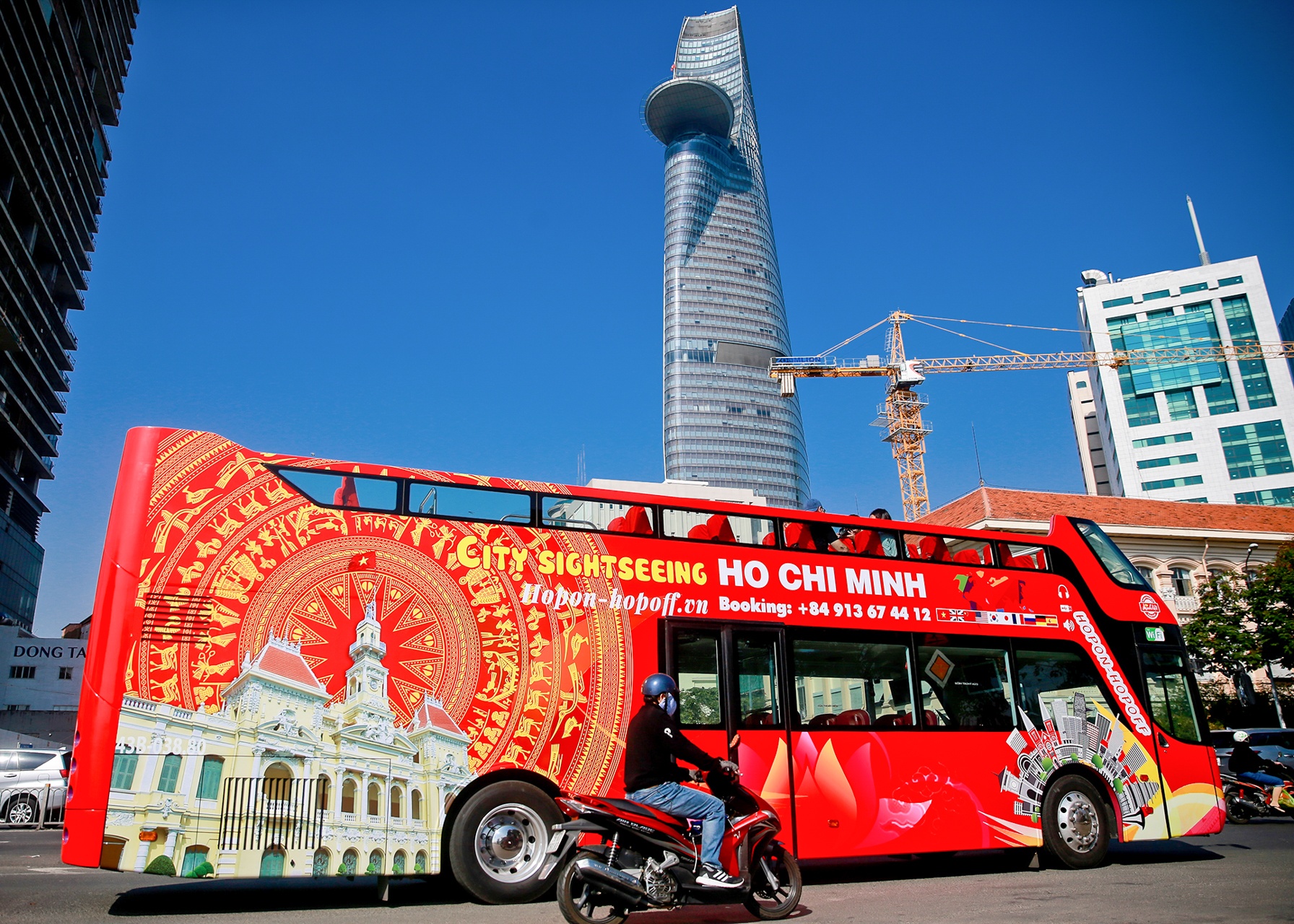 xe buýt 2 tầng mui trần ở TP HCM ảnh 4 xe buyt 2 tang mui tran o TP HCM anh 4